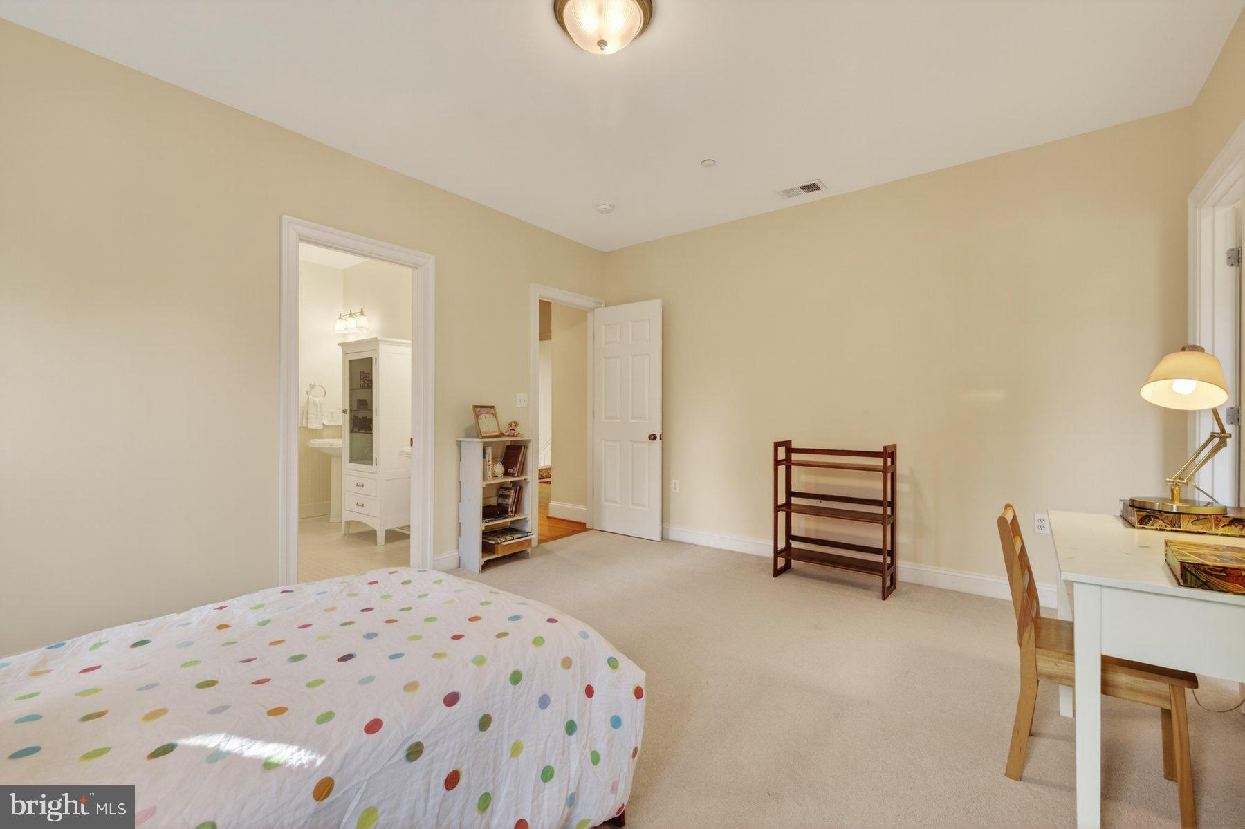 GLEN ECHO - Residential