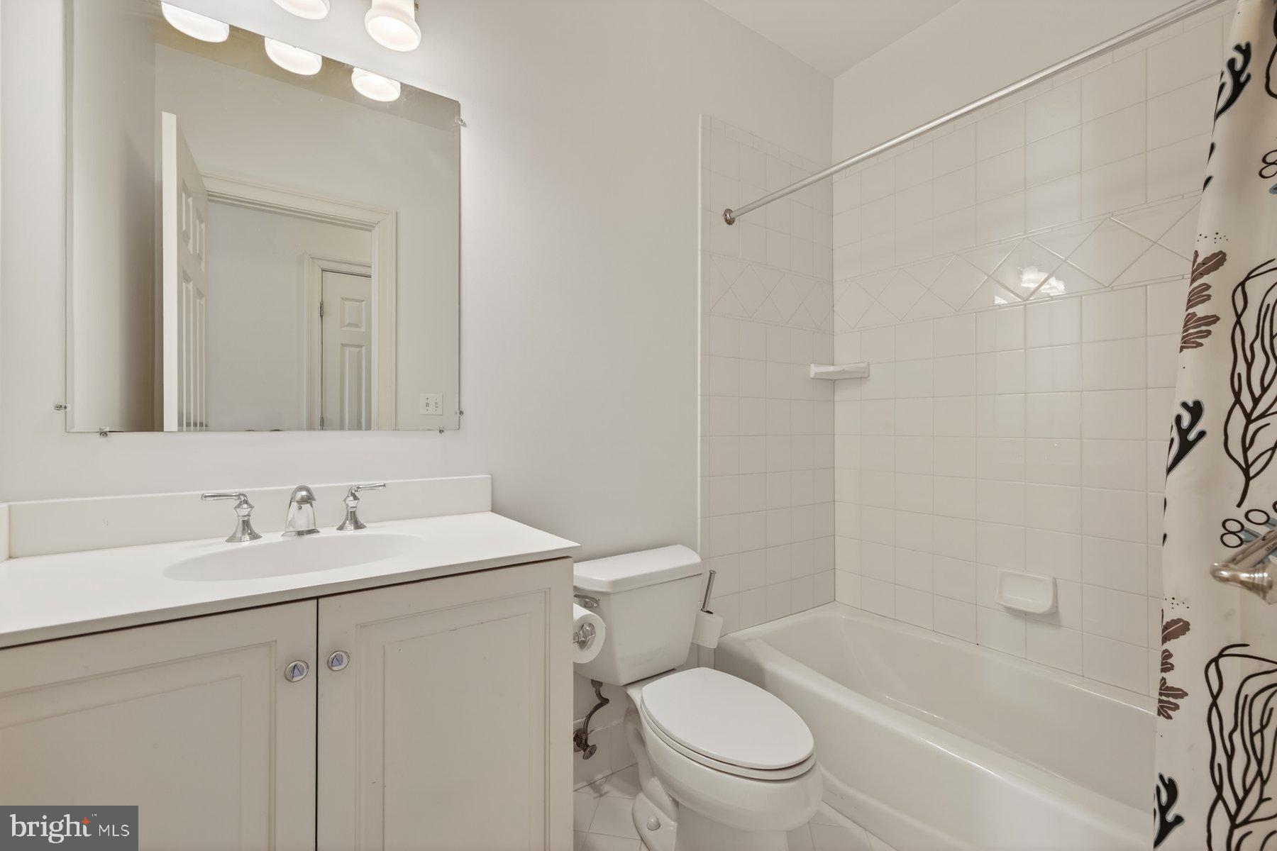 GLEN ECHO - Residential