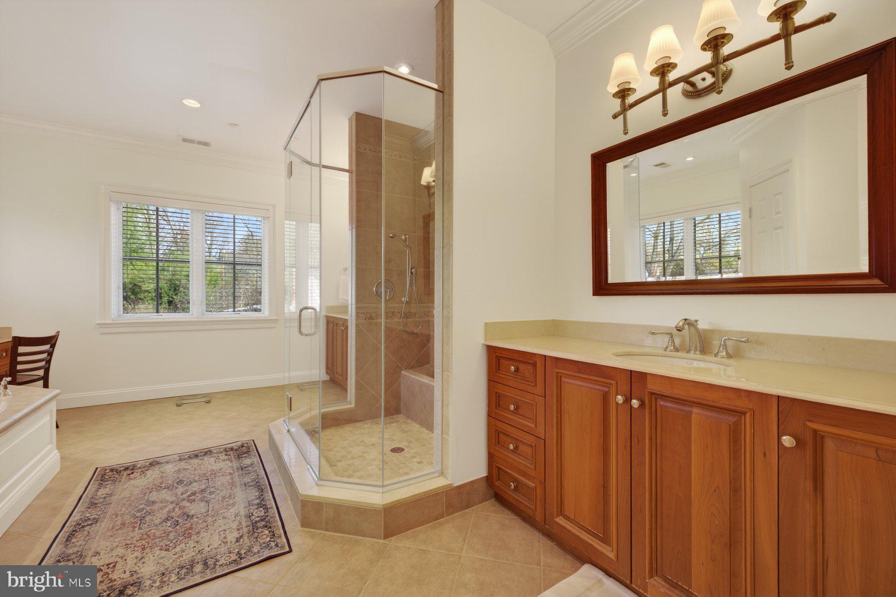 GLEN ECHO - Residential