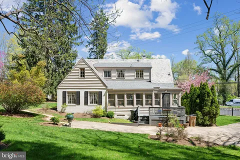 9806 Connecticut Avenue, Kensington, MD MLS: MDMC2172582