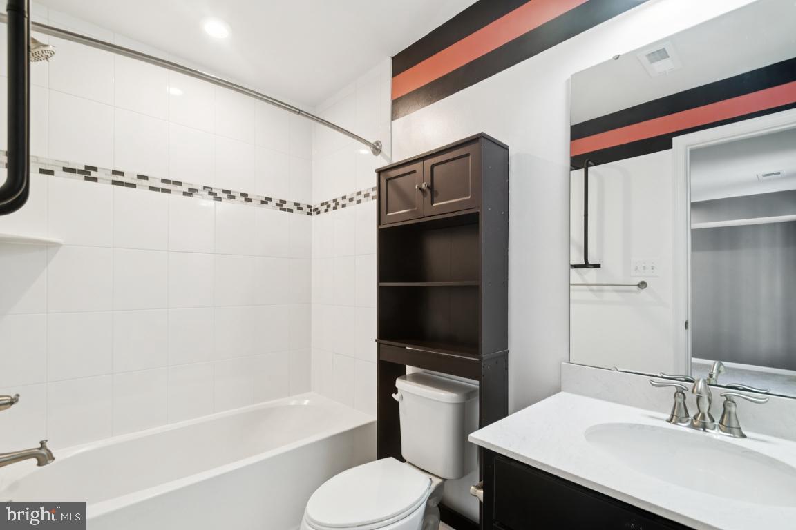 PARKSIDE - Residential