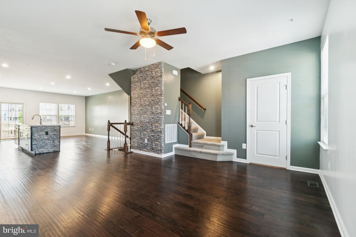 PARKSIDE - Residential