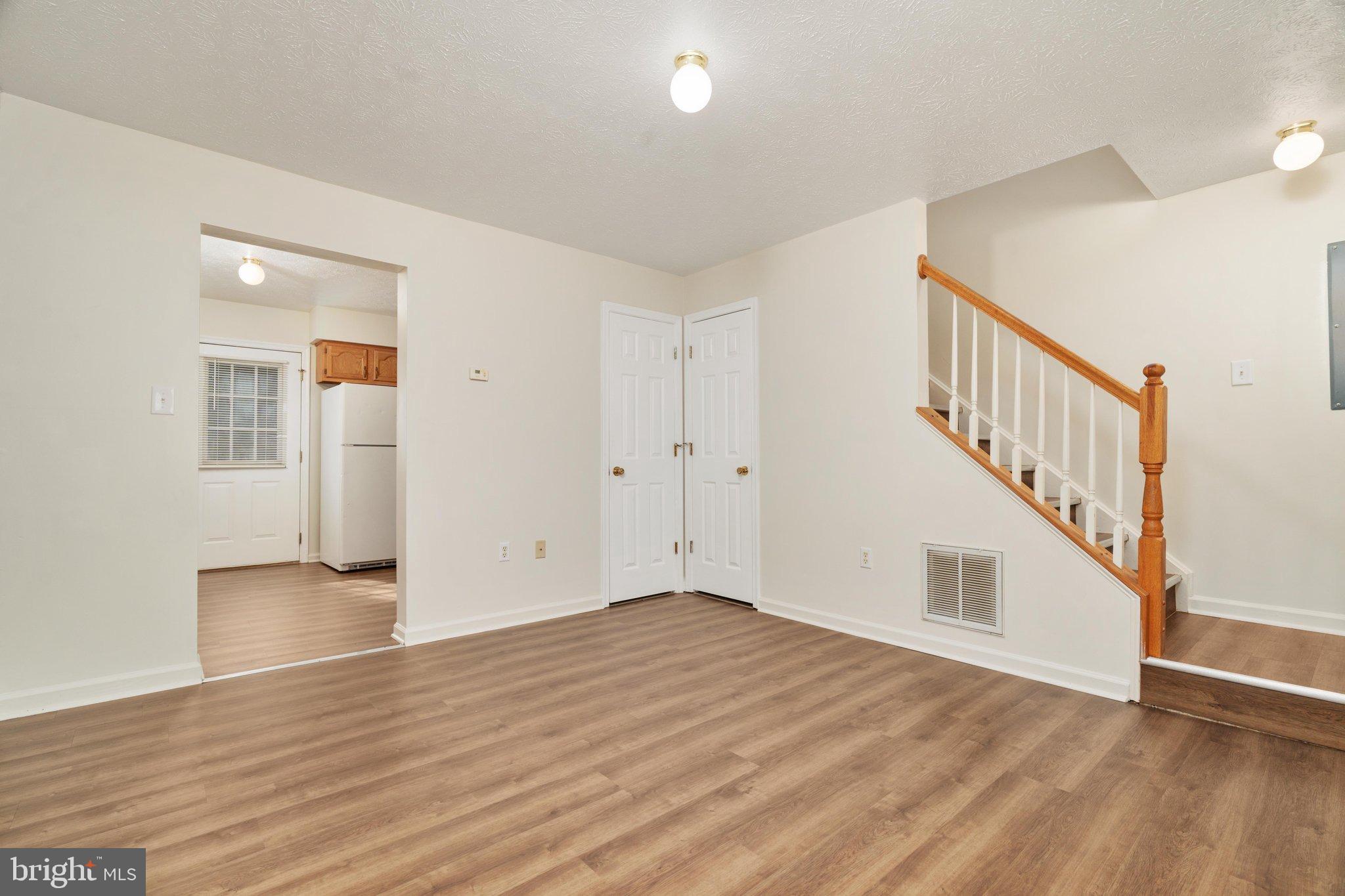 31 DOROTHY COURT