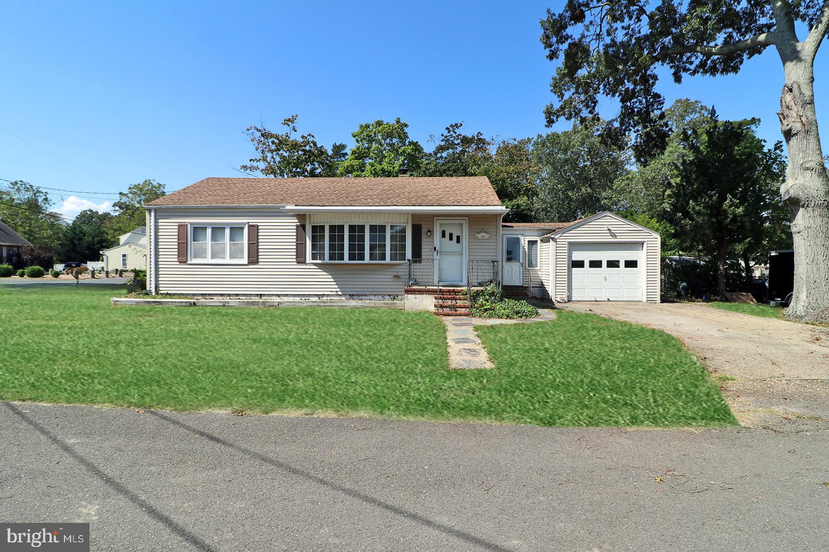 WARETOWN - Residential