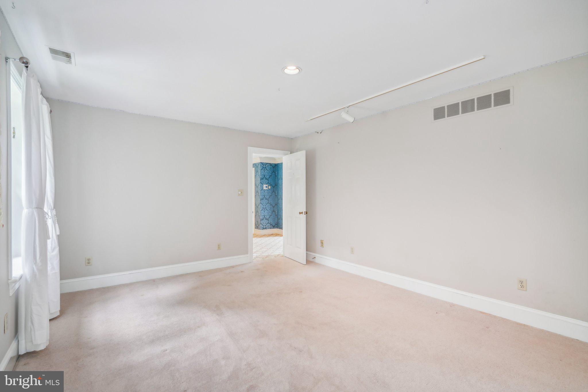 STERLING HEIGHTS - Residential