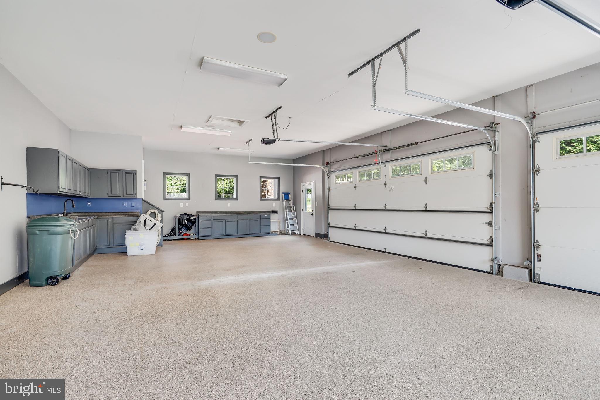 CANNON BLUFF ESTATES - Residential