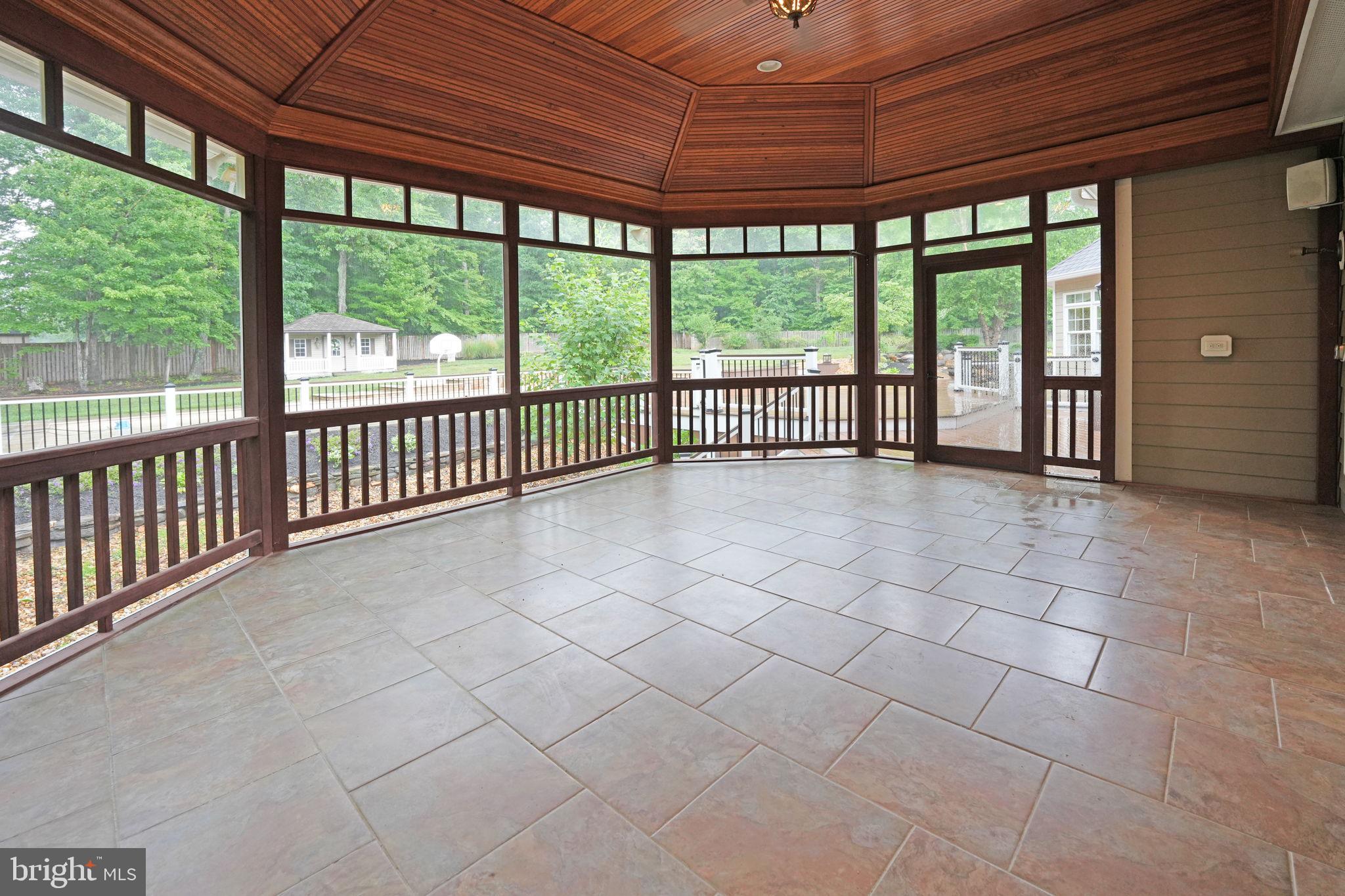 CANNON BLUFF ESTATES - Residential