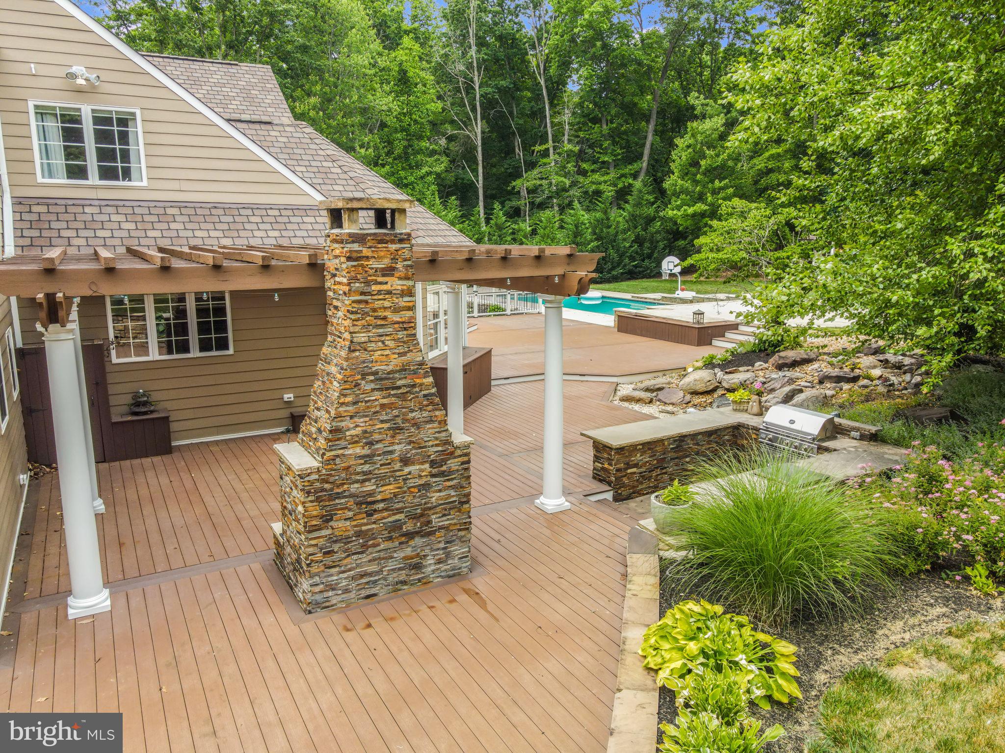 CANNON BLUFF ESTATES - Residential