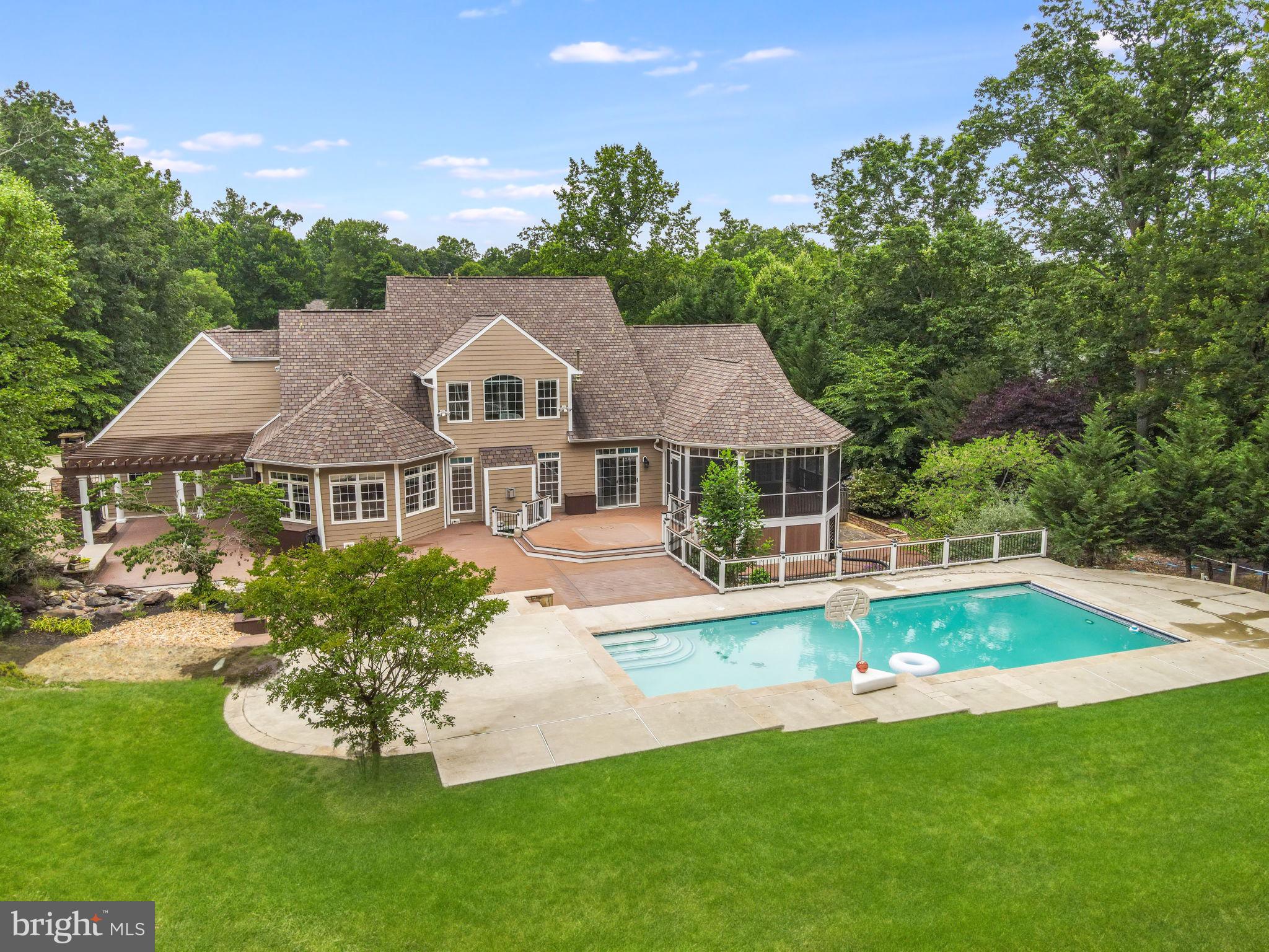 CANNON BLUFF ESTATES - Residential