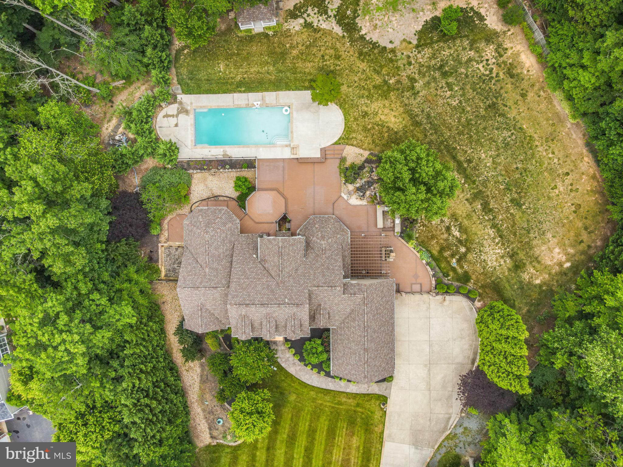 CANNON BLUFF ESTATES - Residential