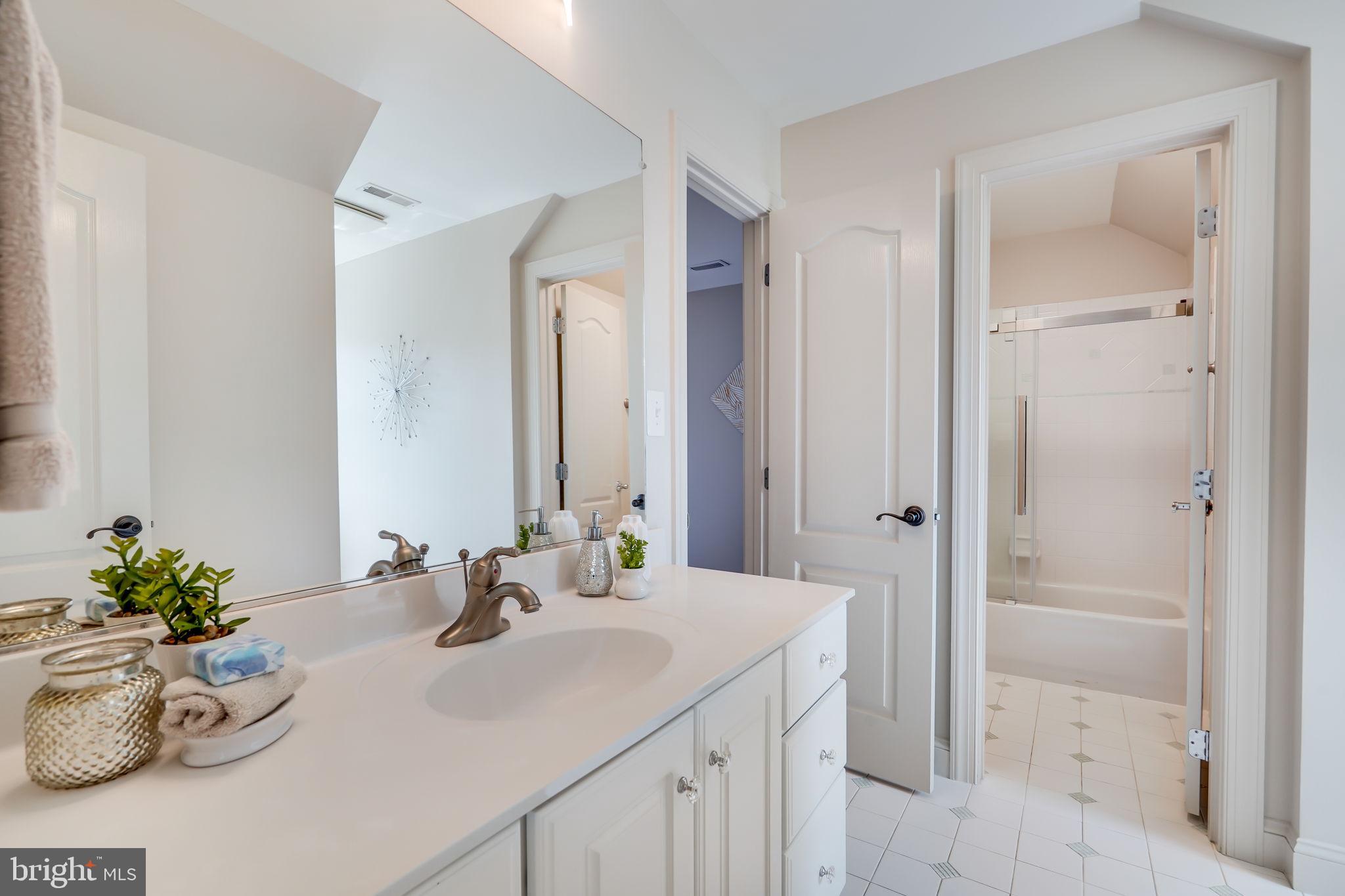 CANNON BLUFF ESTATES - Residential