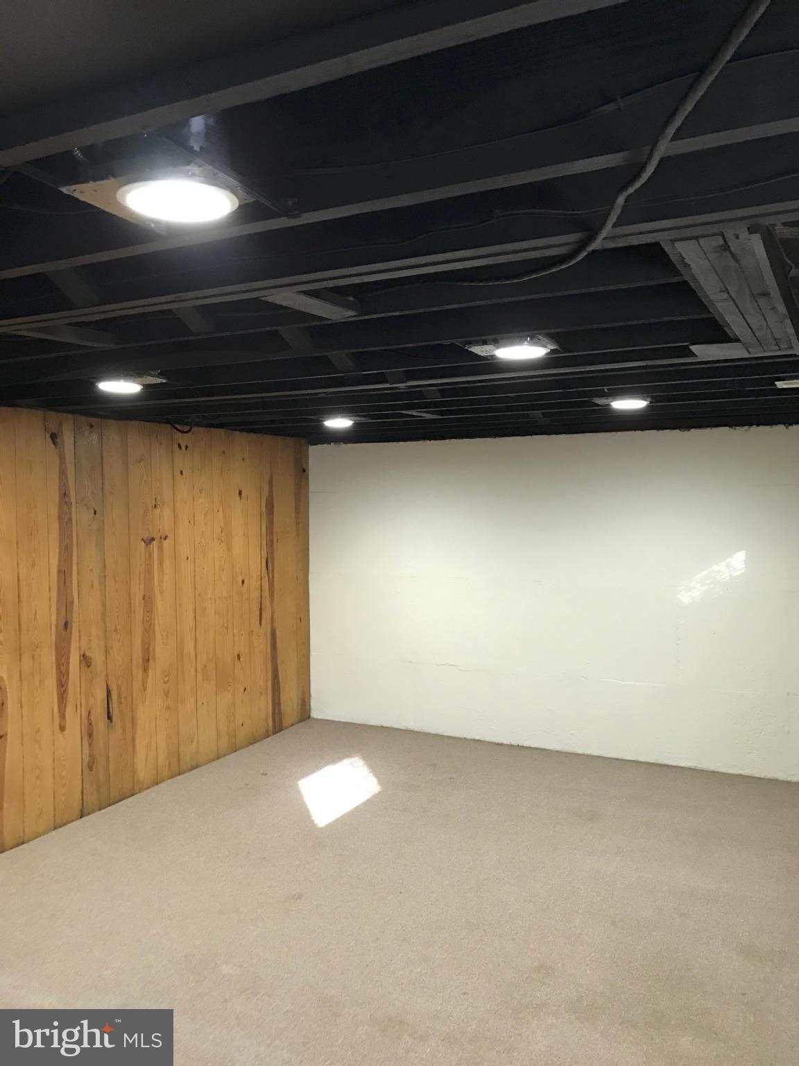 ARLINGTON FOREST - Residential Lease