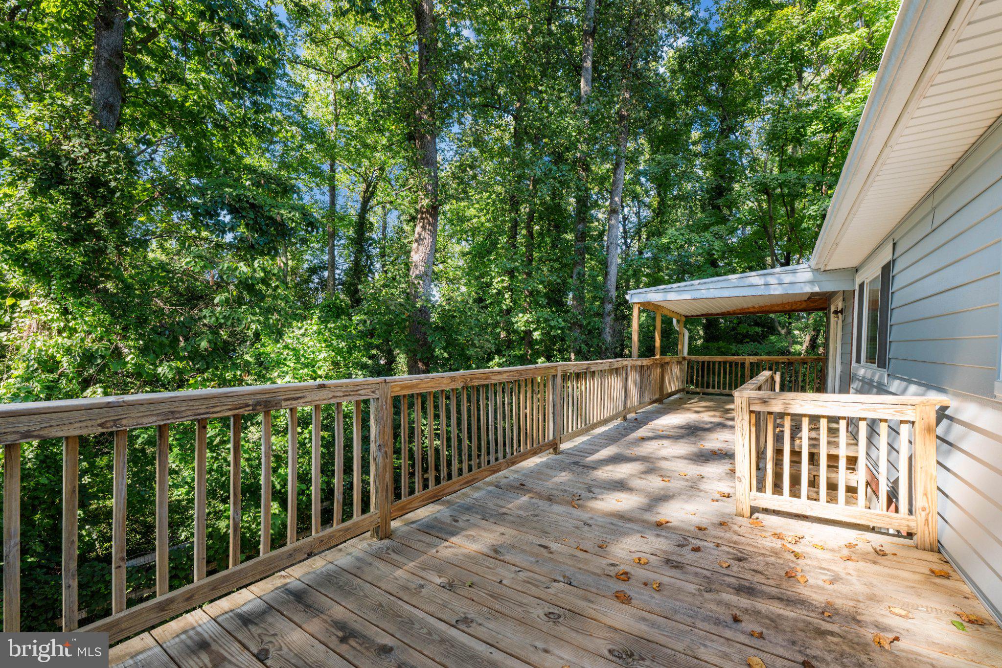 876 WINDSONG DRIVE