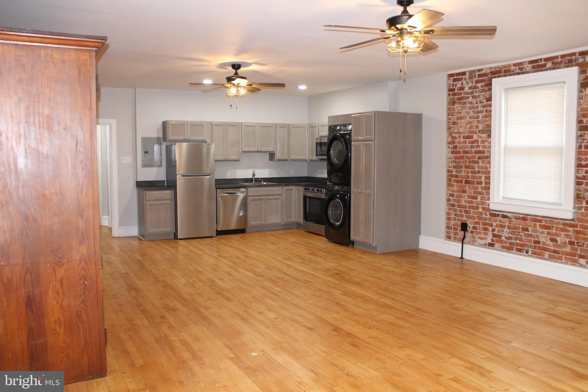 000 - Residential Lease