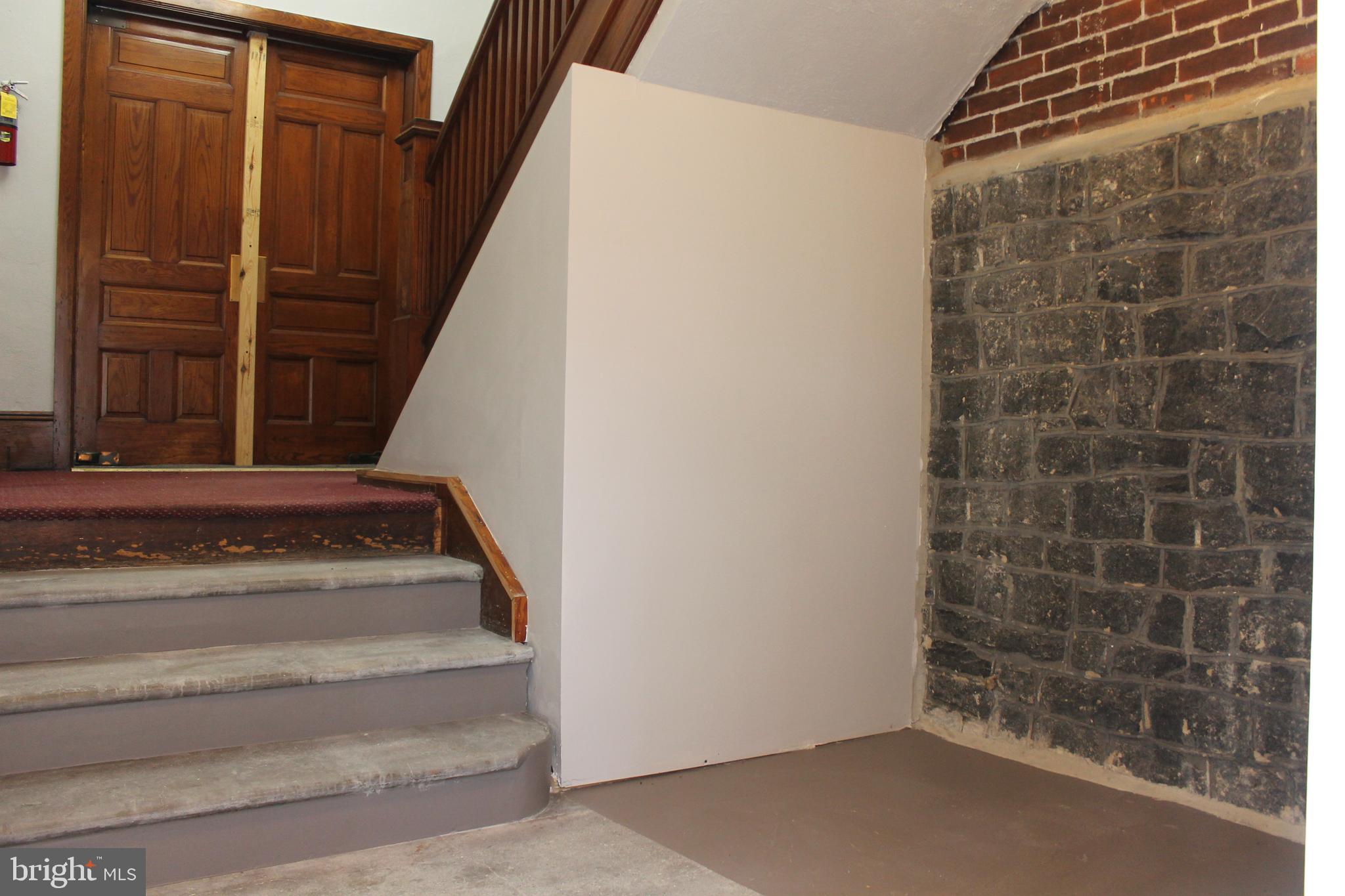 000 - Residential Lease