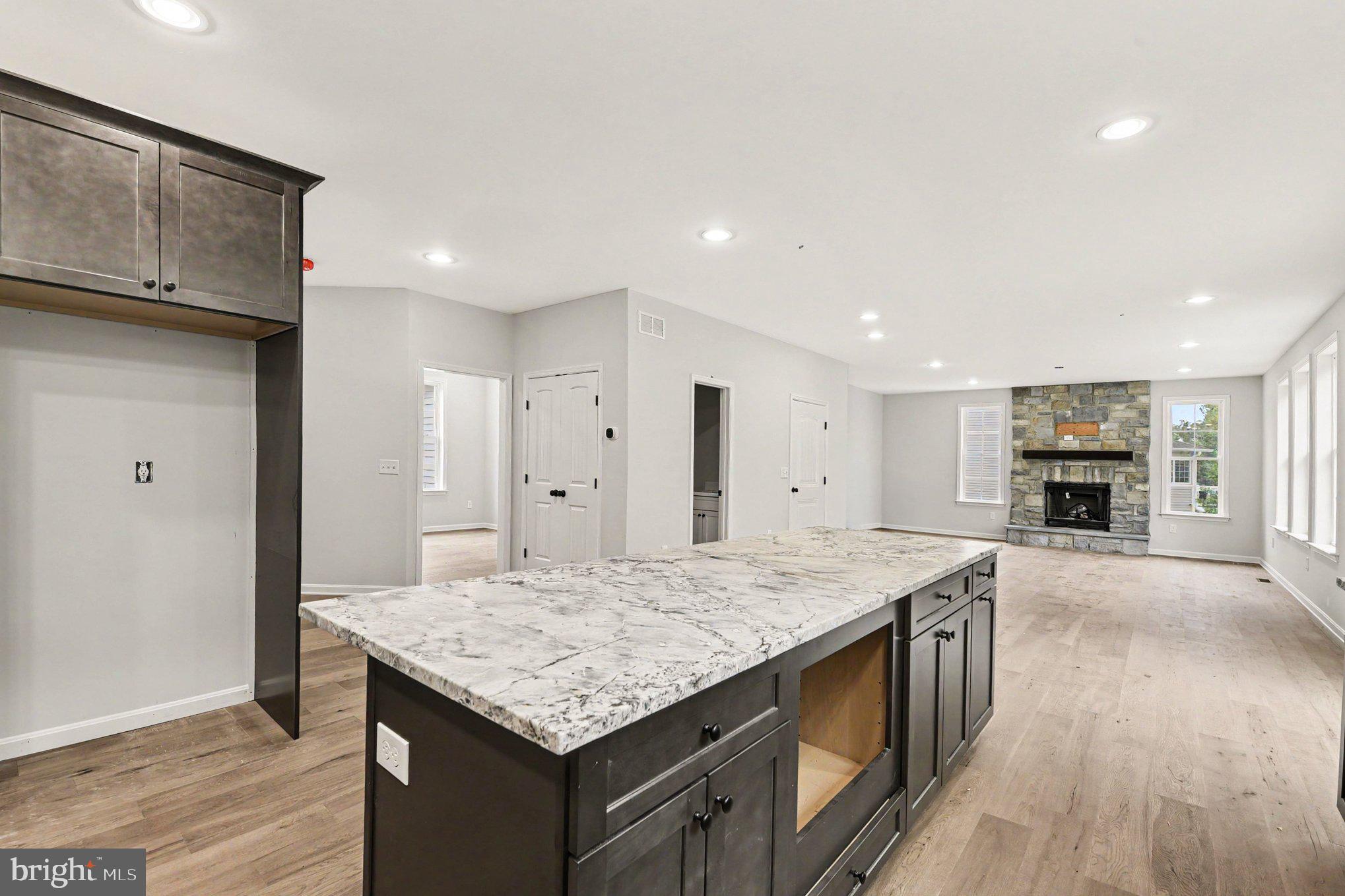 2302 ARTHURS WOODS DRIVE