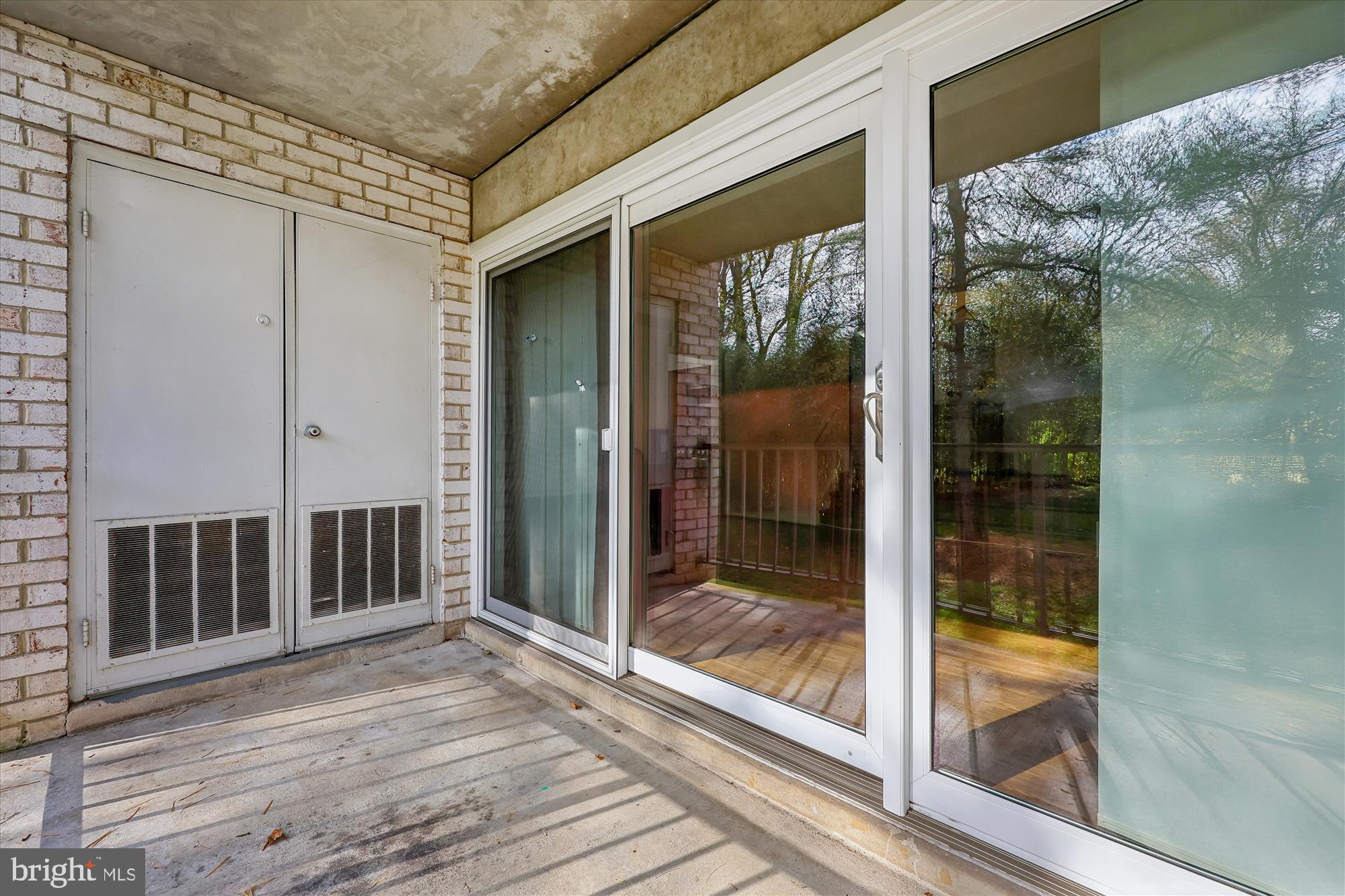 NORTH CREEK VILLAS - Residential