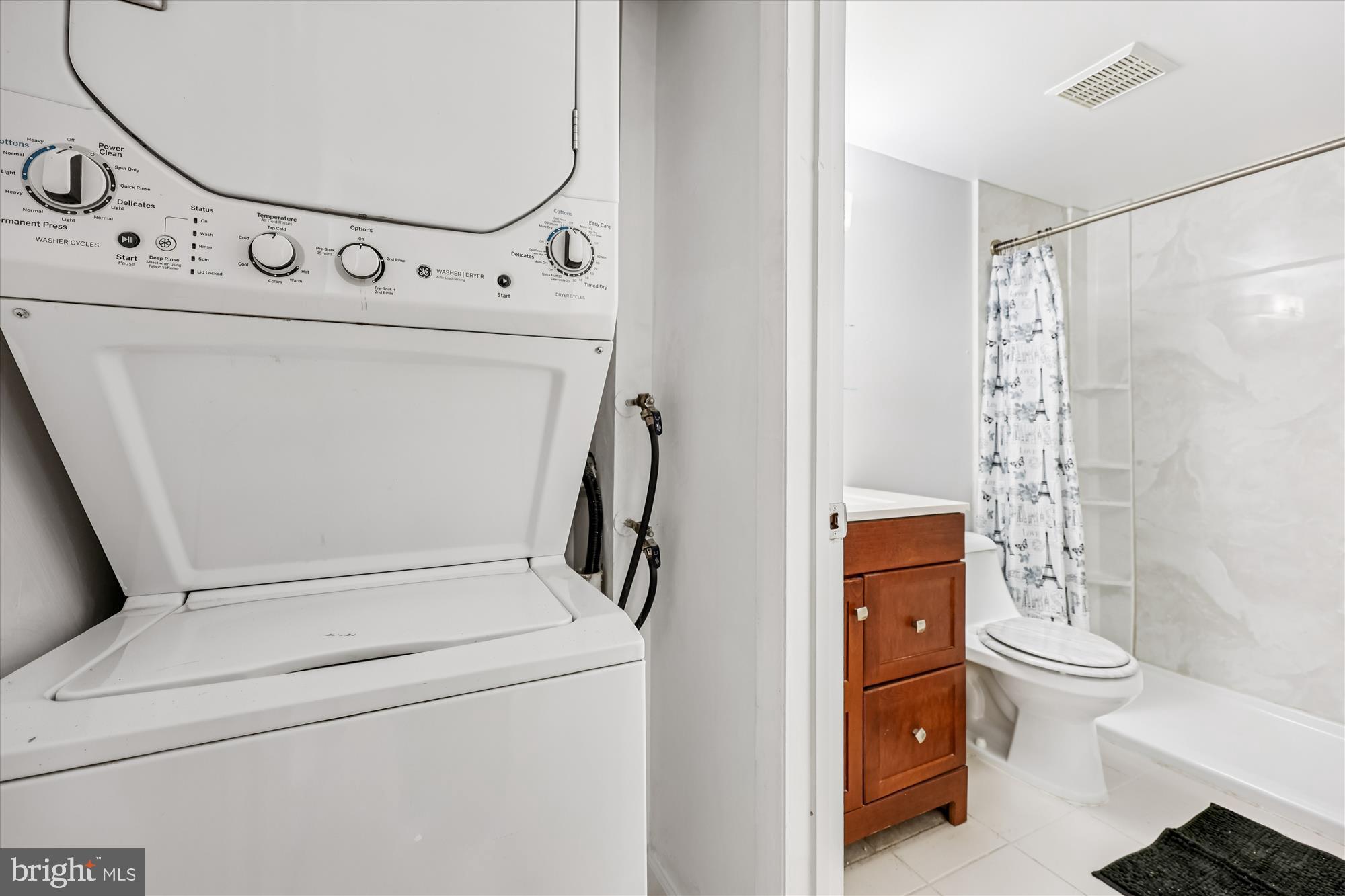 NORTH CREEK VILLAS - Residential