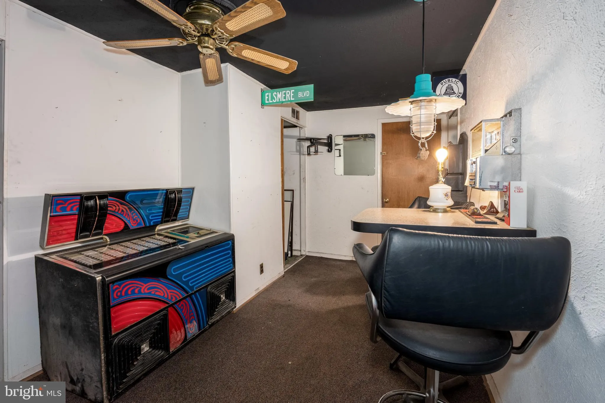 Wilmington, Delaware 19808, United States, 3 Bedrooms Bedrooms, ,2 BathroomsBathrooms,Residential,Pending,16845