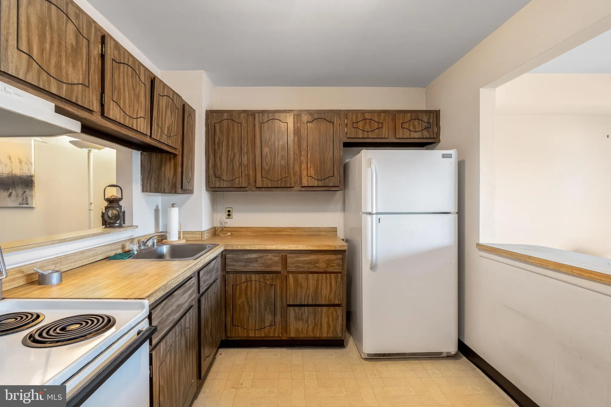 Wilmington, Delaware 19808, United States, 3 Bedrooms Bedrooms, ,2 BathroomsBathrooms,Residential,Pending,16845