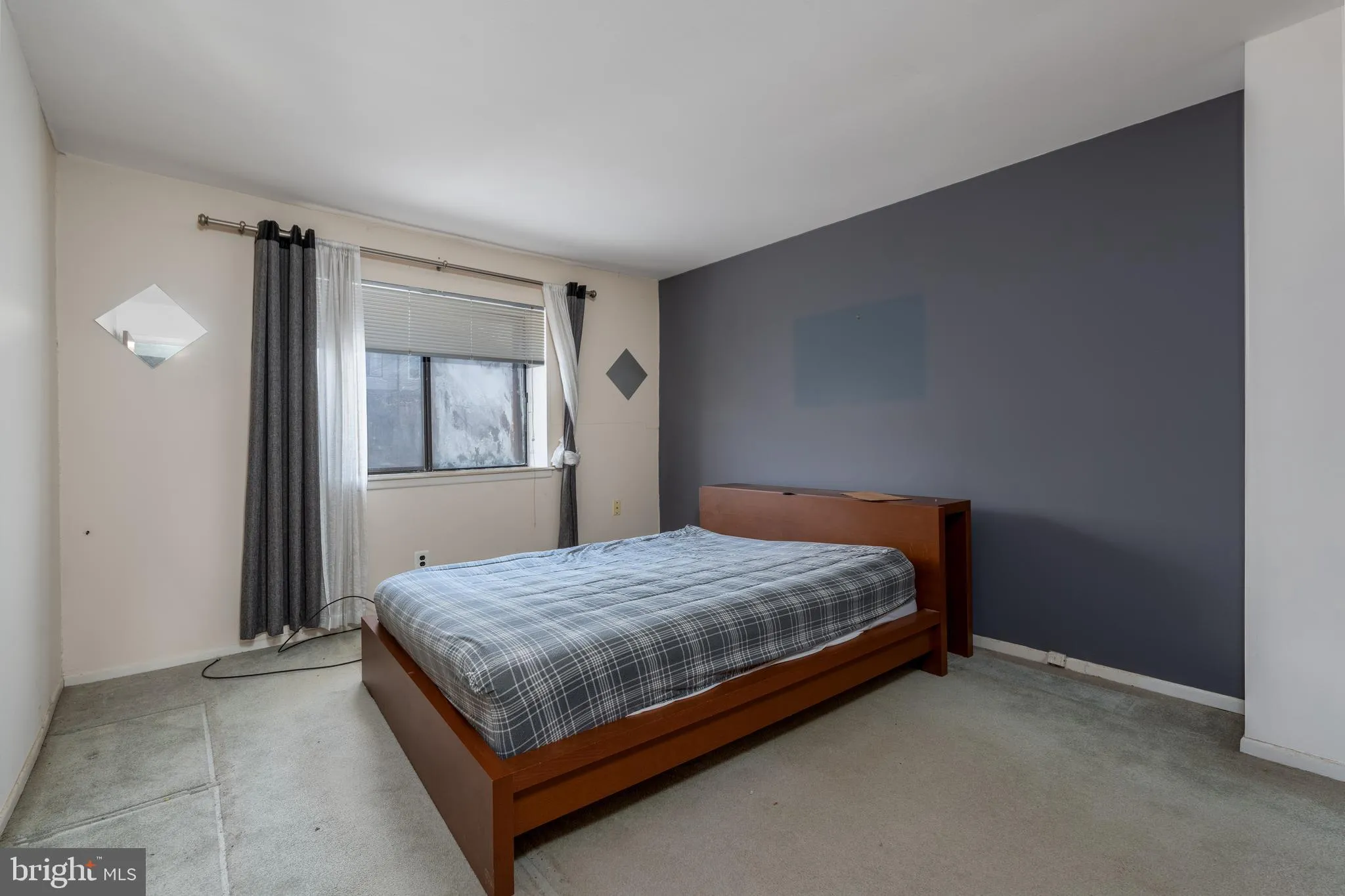 Wilmington, Delaware 19808, United States, 3 Bedrooms Bedrooms, ,2 BathroomsBathrooms,Residential,Pending,16845