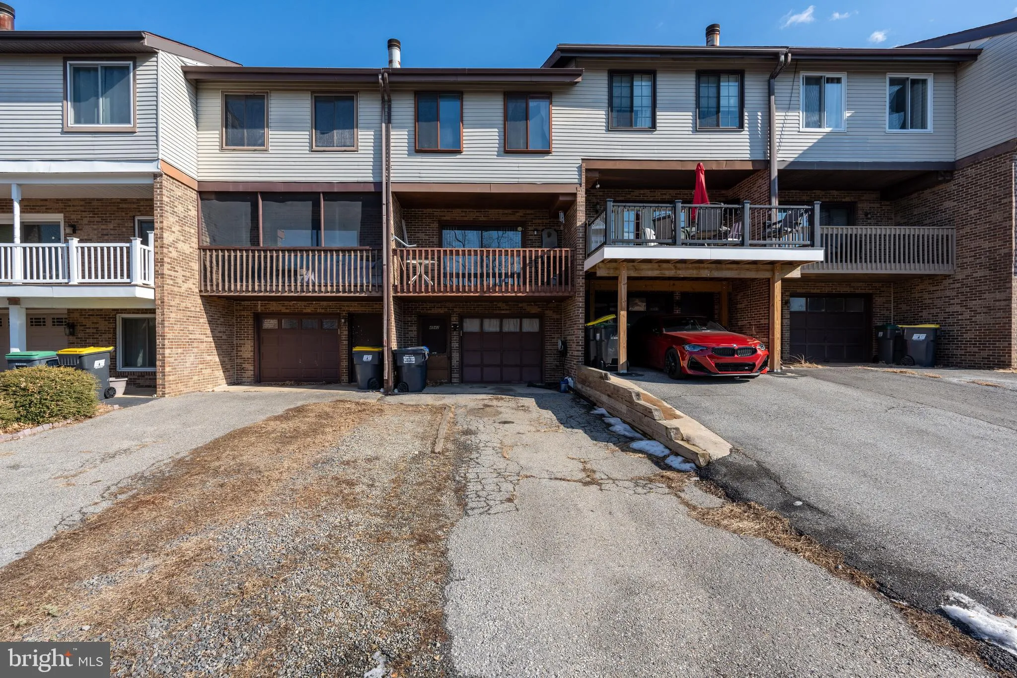 Wilmington, Delaware 19808, United States, 3 Bedrooms Bedrooms, ,2 BathroomsBathrooms,Residential,Pending,16845