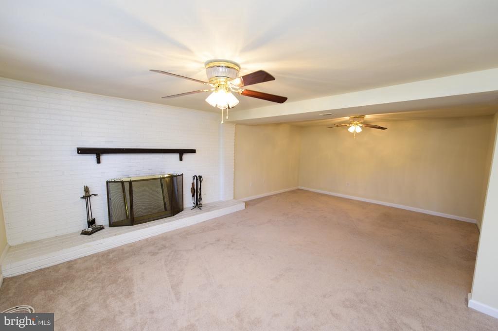 DALE CITY - Residential Lease