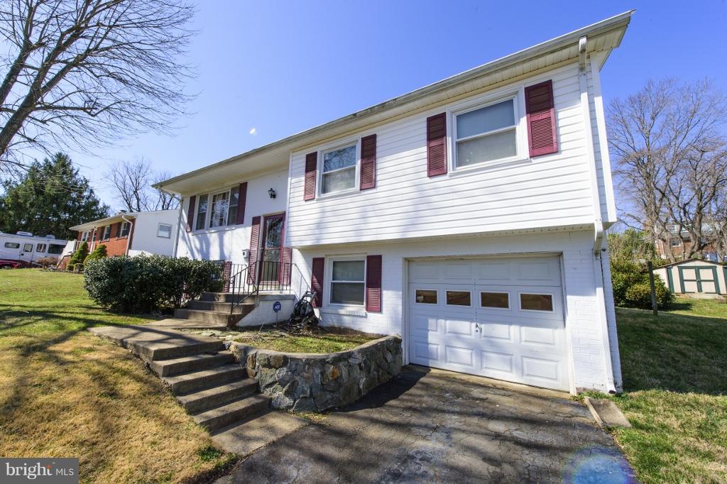 DALE CITY - Residential Lease