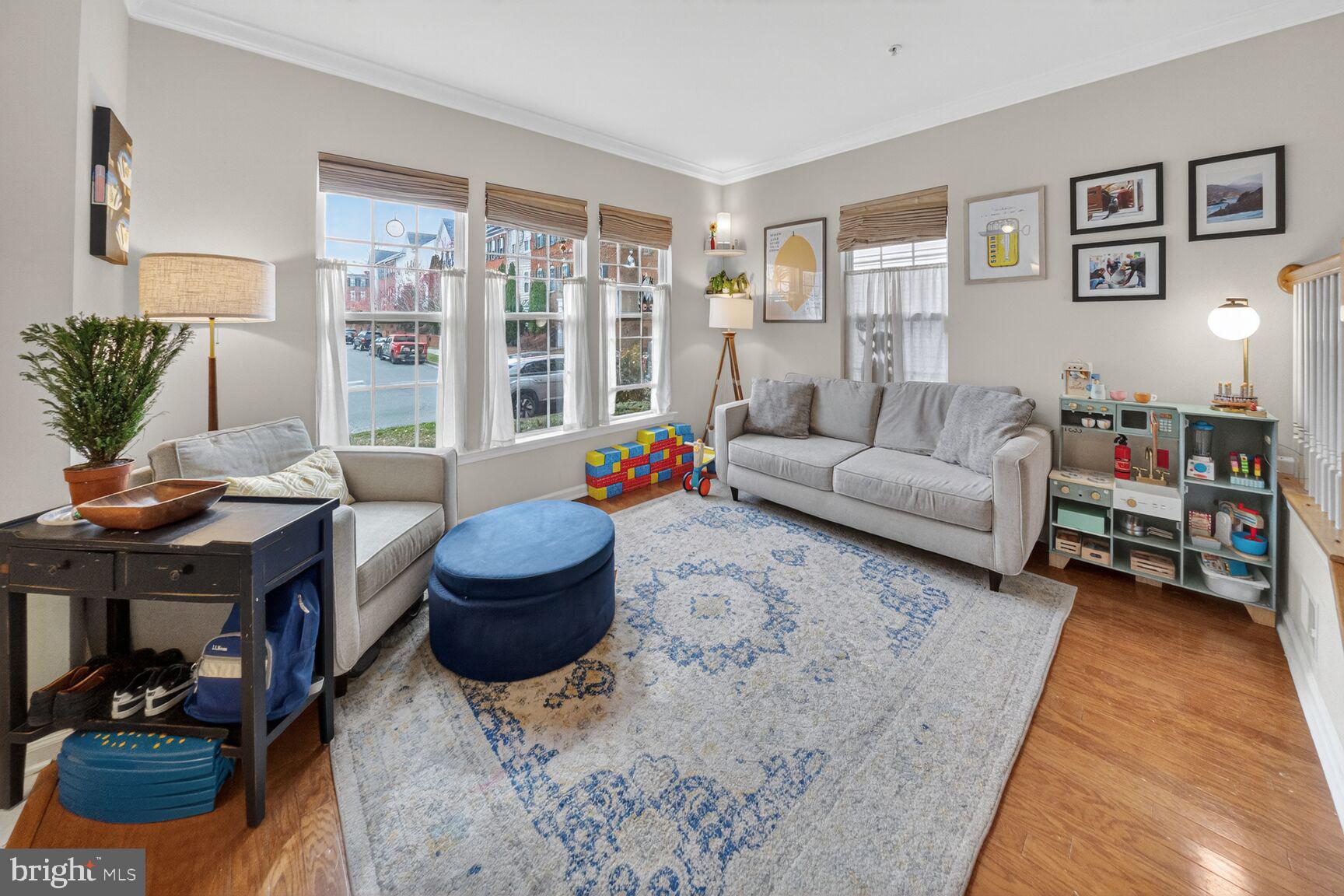 725 MAIN STREET A 725-A