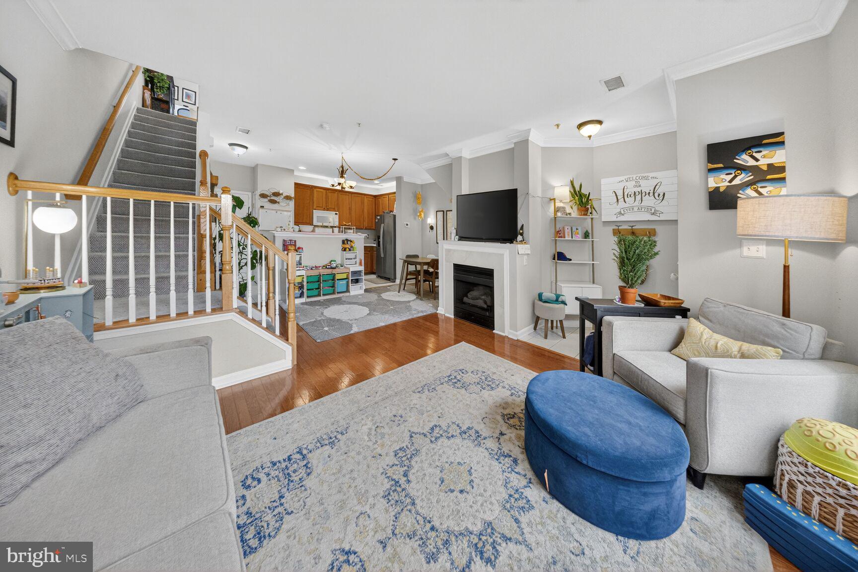 725 MAIN STREET A 725-A