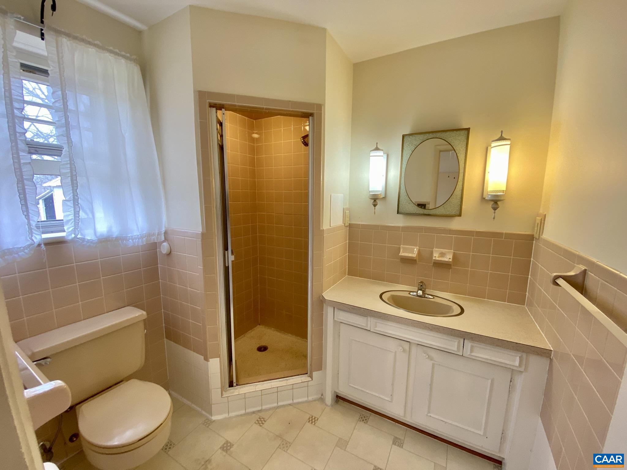 UNKNOWN - Residential Lease