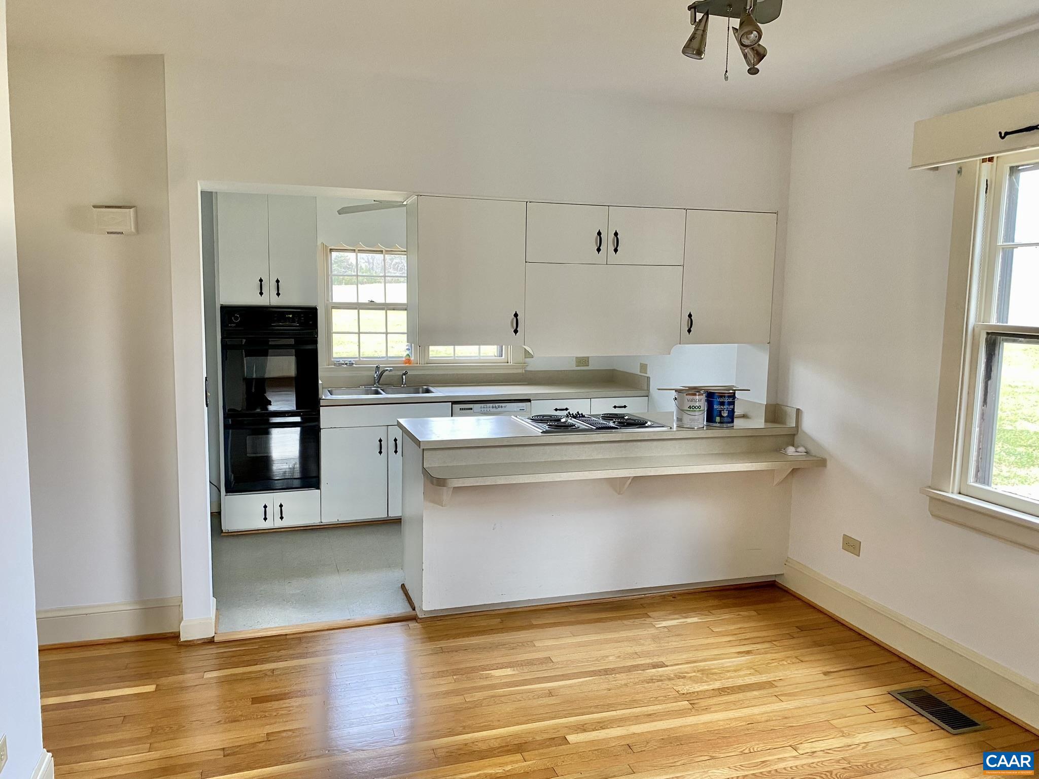 UNKNOWN - Residential Lease