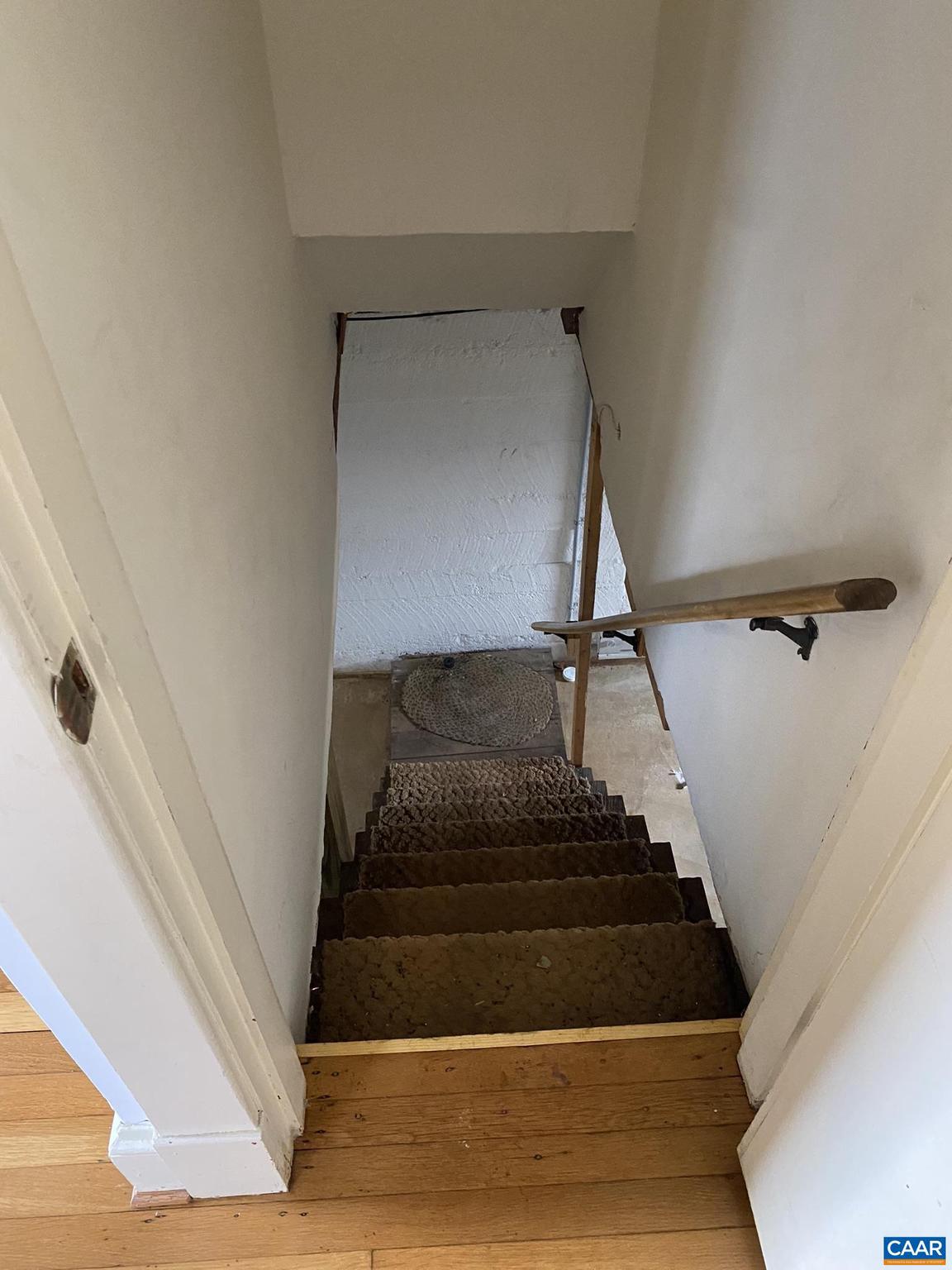UNKNOWN - Residential Lease