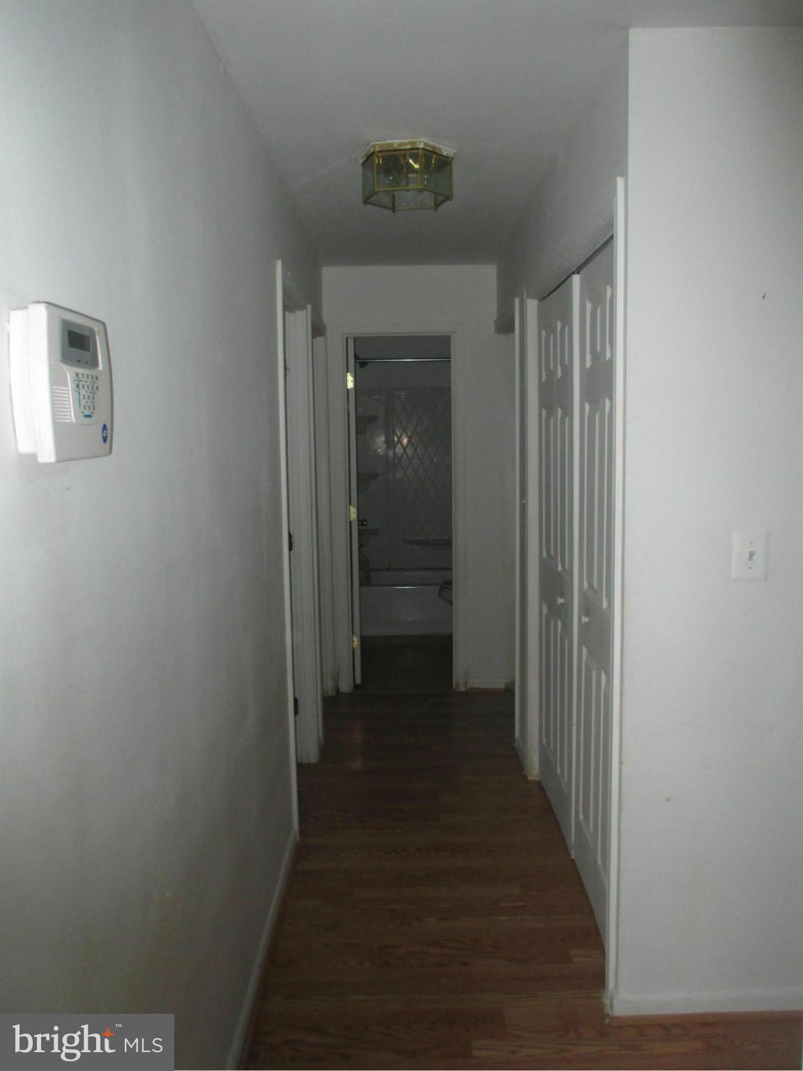 LYNNHILL CONDOMINIUMS - Residential