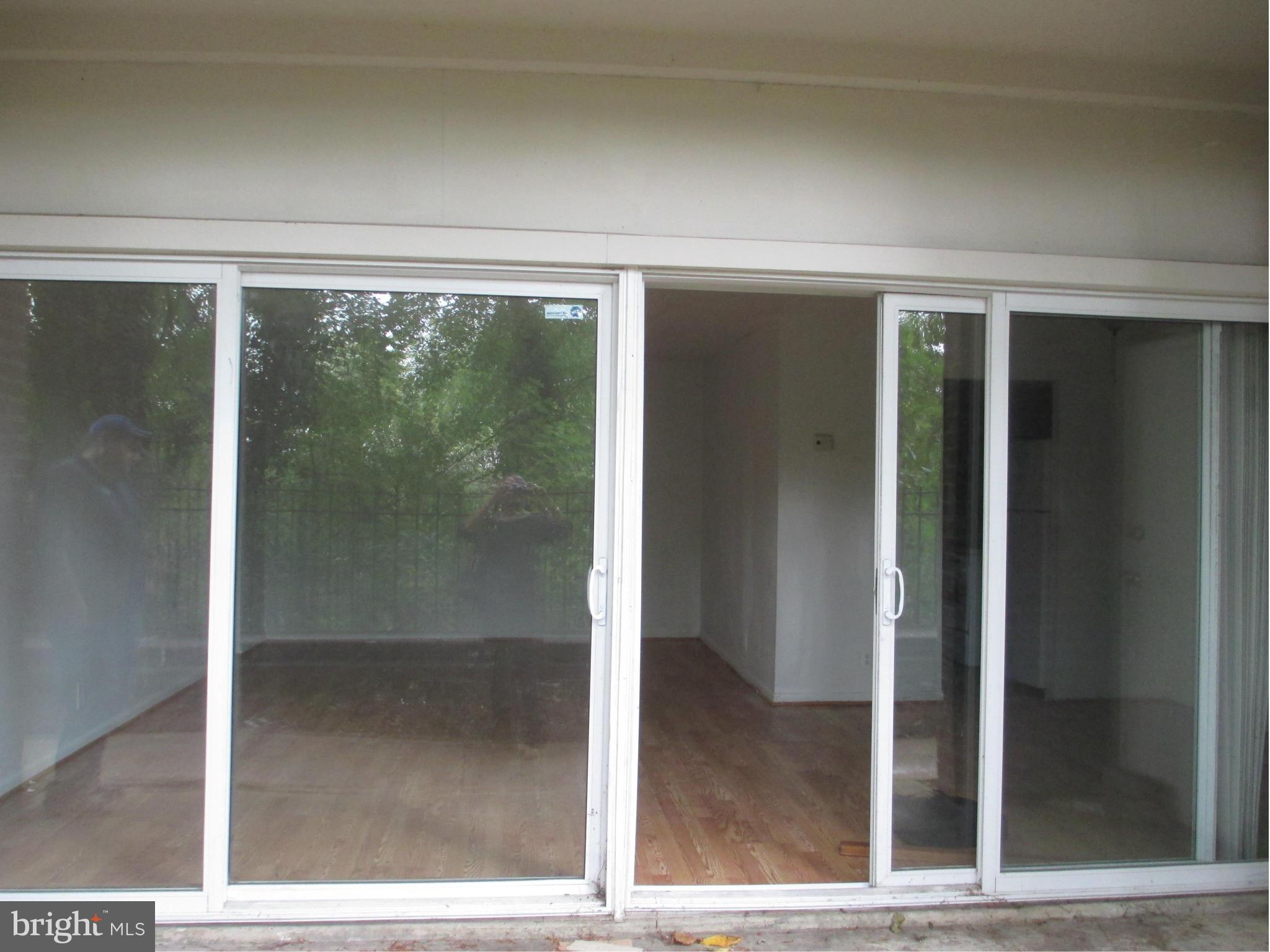 LYNNHILL CONDOMINIUMS - Residential