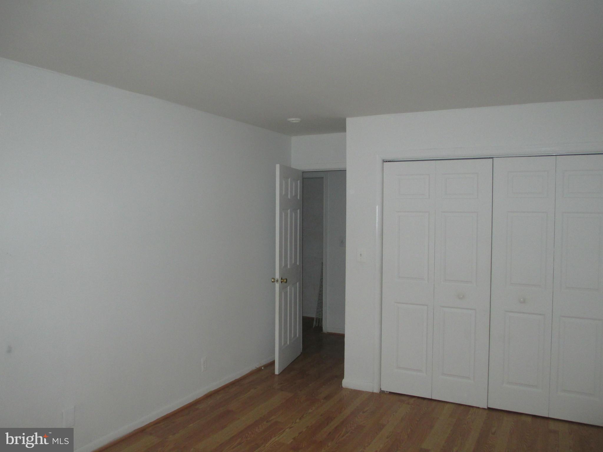 LYNNHILL CONDOMINIUMS - Residential