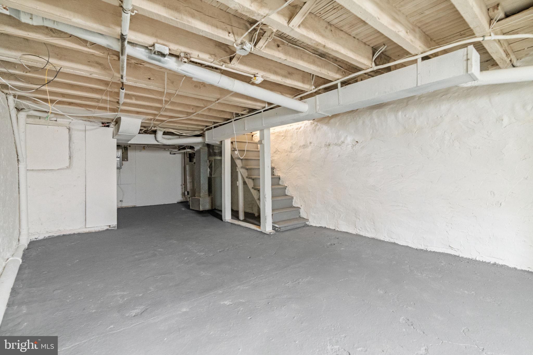 WEST OAK LANE - Residential