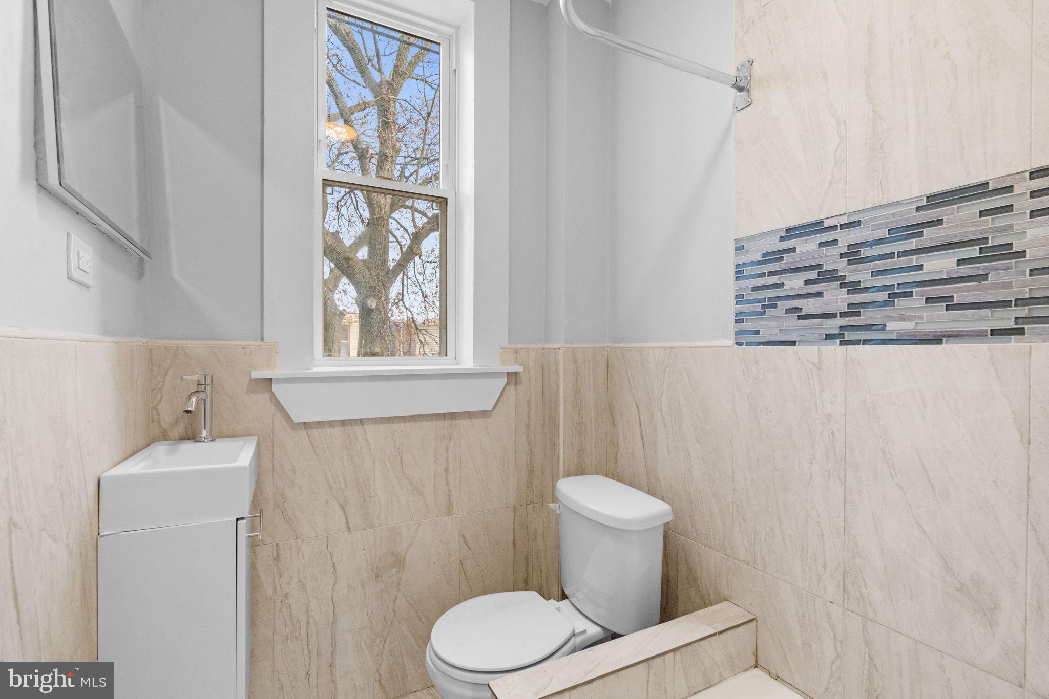 WEST OAK LANE - Residential