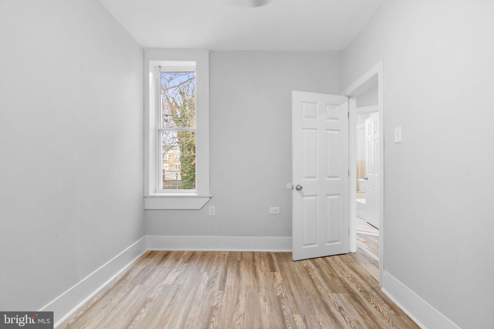 WEST OAK LANE - Residential