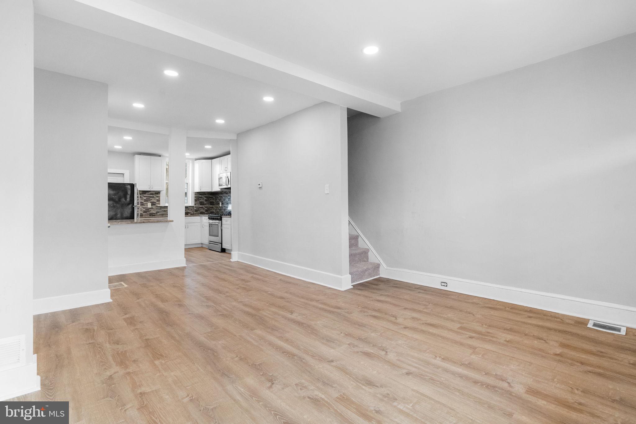 WEST OAK LANE - Residential