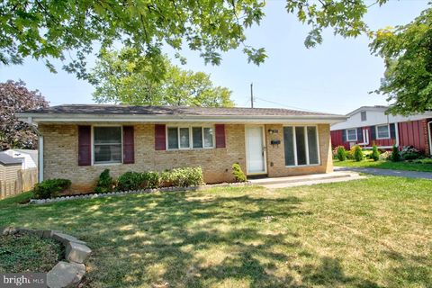 285 PINOAK DRIVE FREDERICK MD 21701