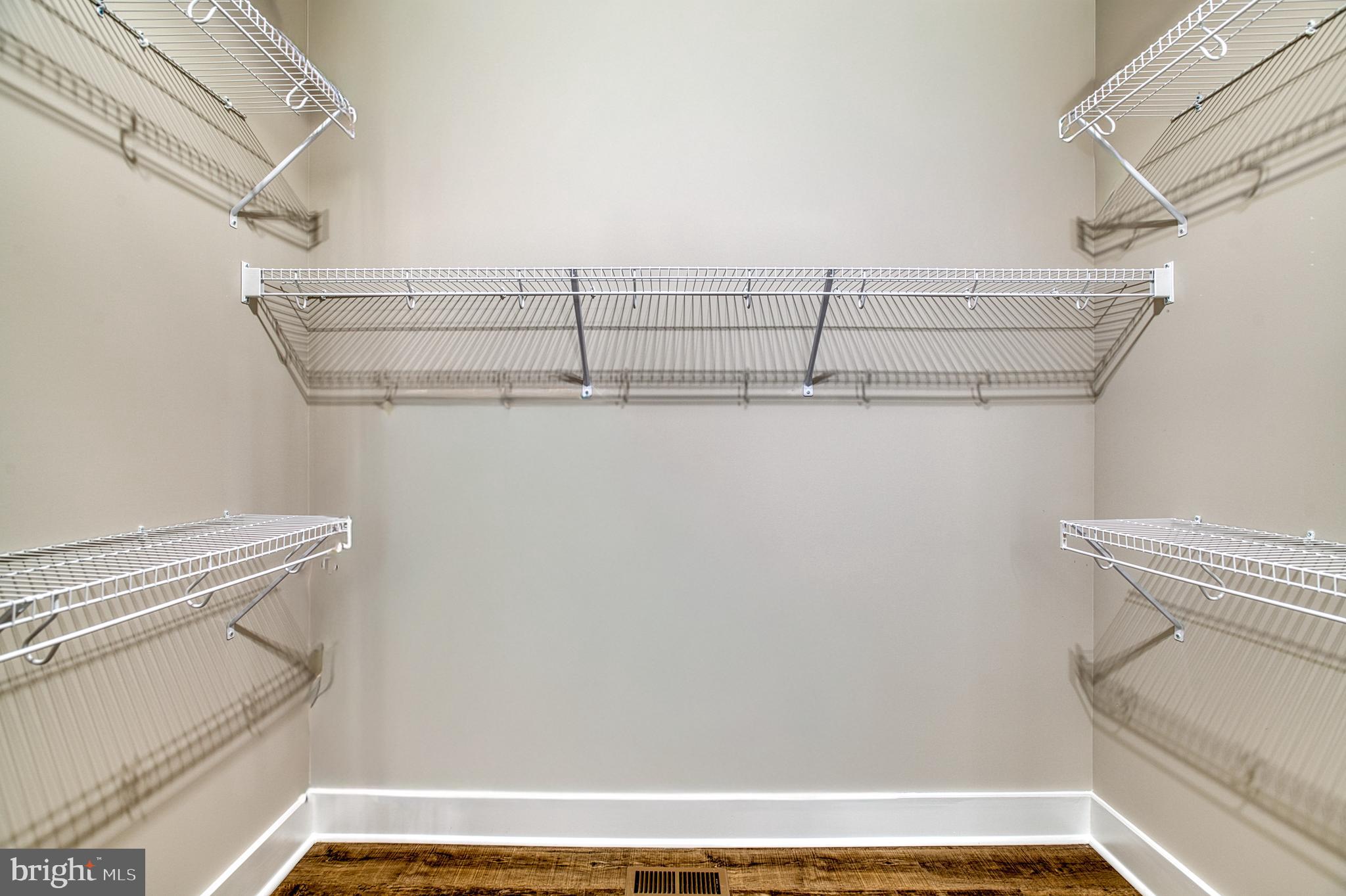 LANDS END AT LAKE ANNA - Residential