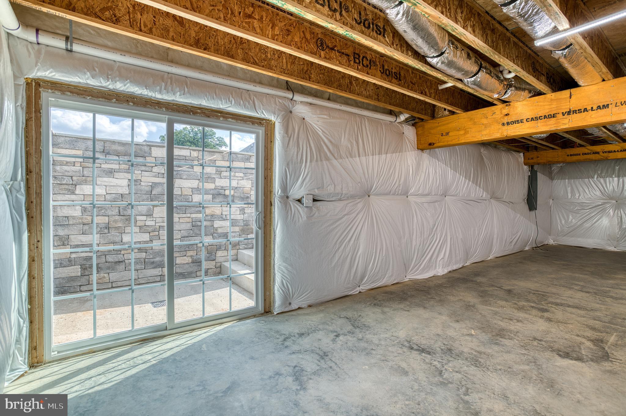 LANDS END AT LAKE ANNA - Residential