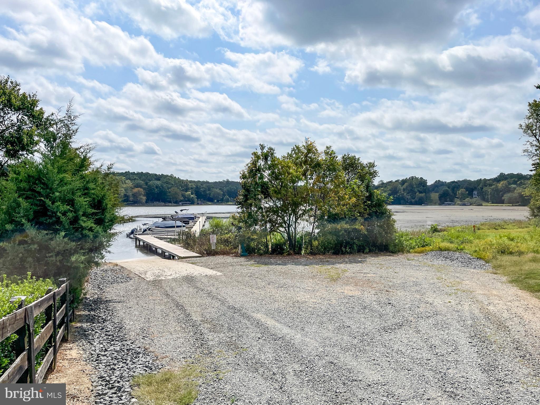 LANDS END AT LAKE ANNA - Residential