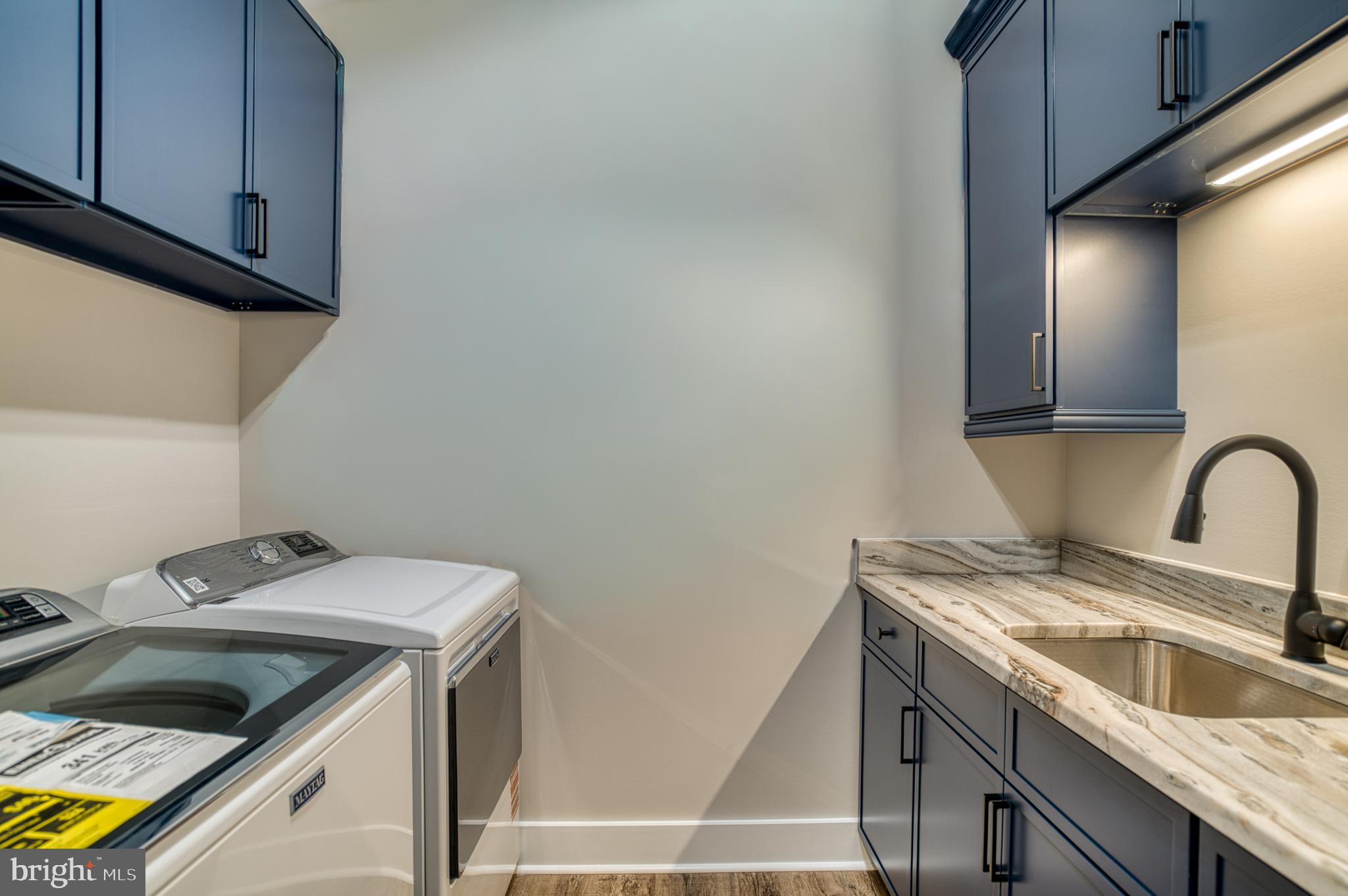 LANDS END AT LAKE ANNA - Residential