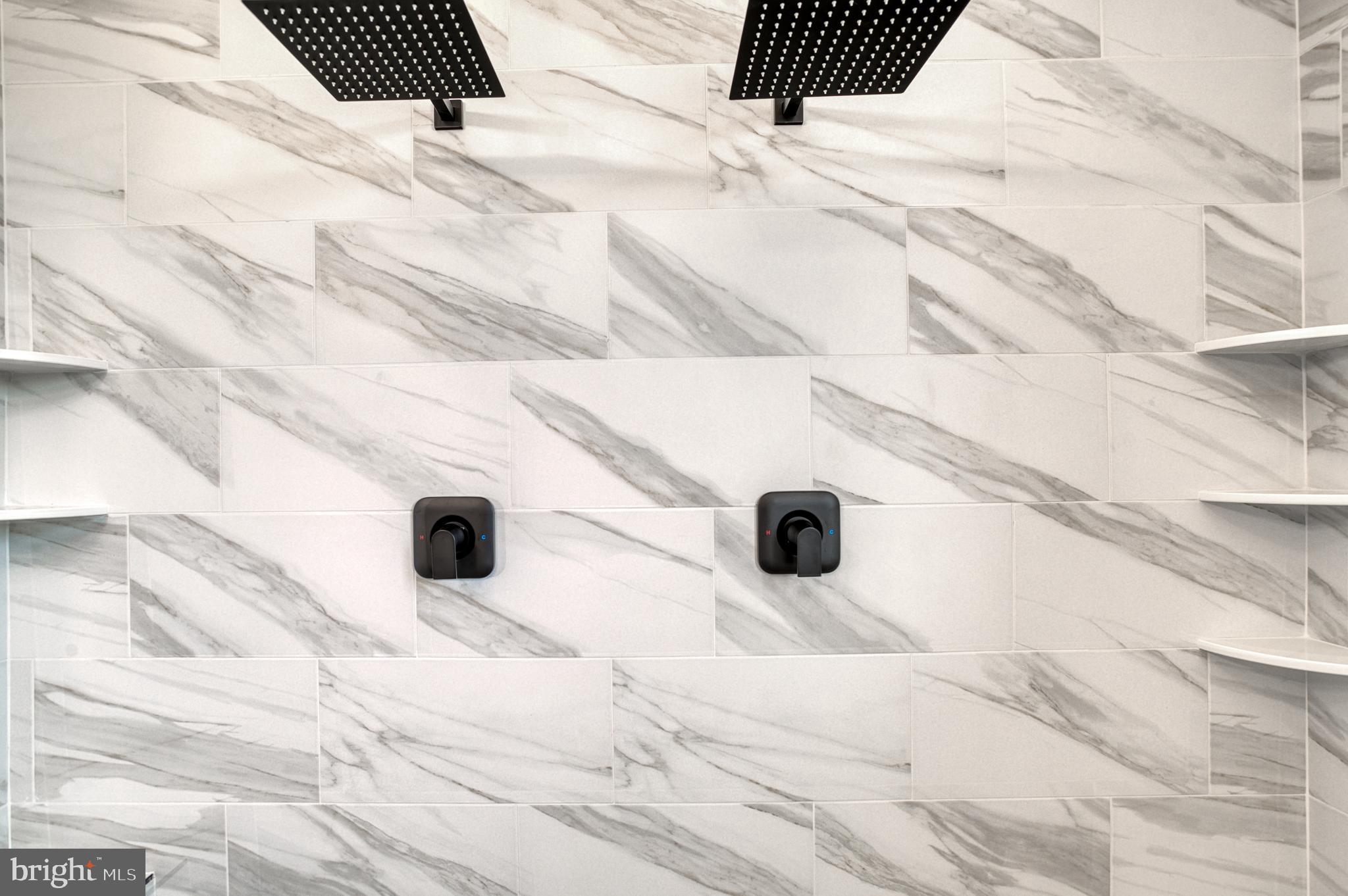 LANDS END AT LAKE ANNA - Residential