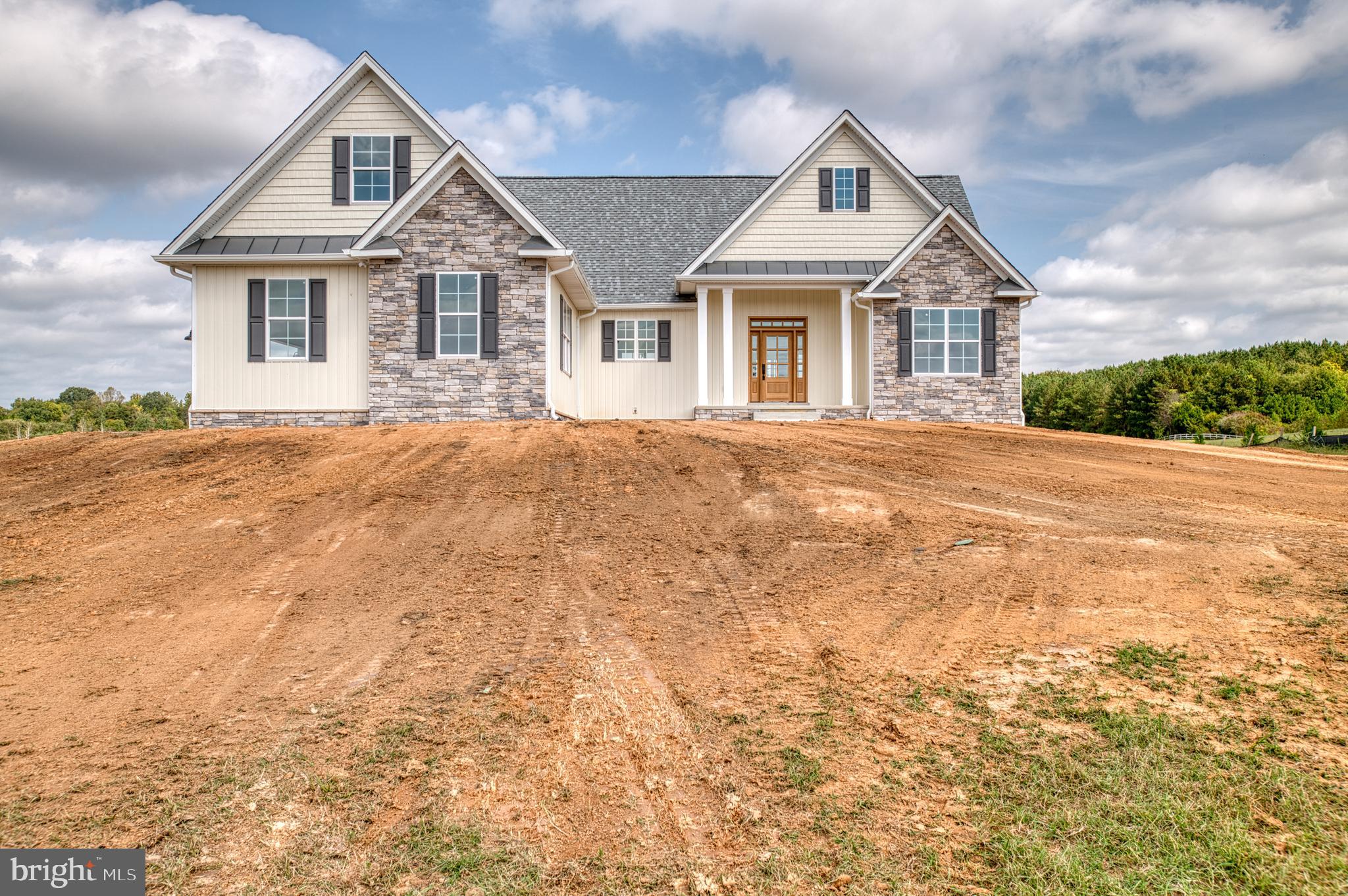 LANDS END AT LAKE ANNA - Residential
