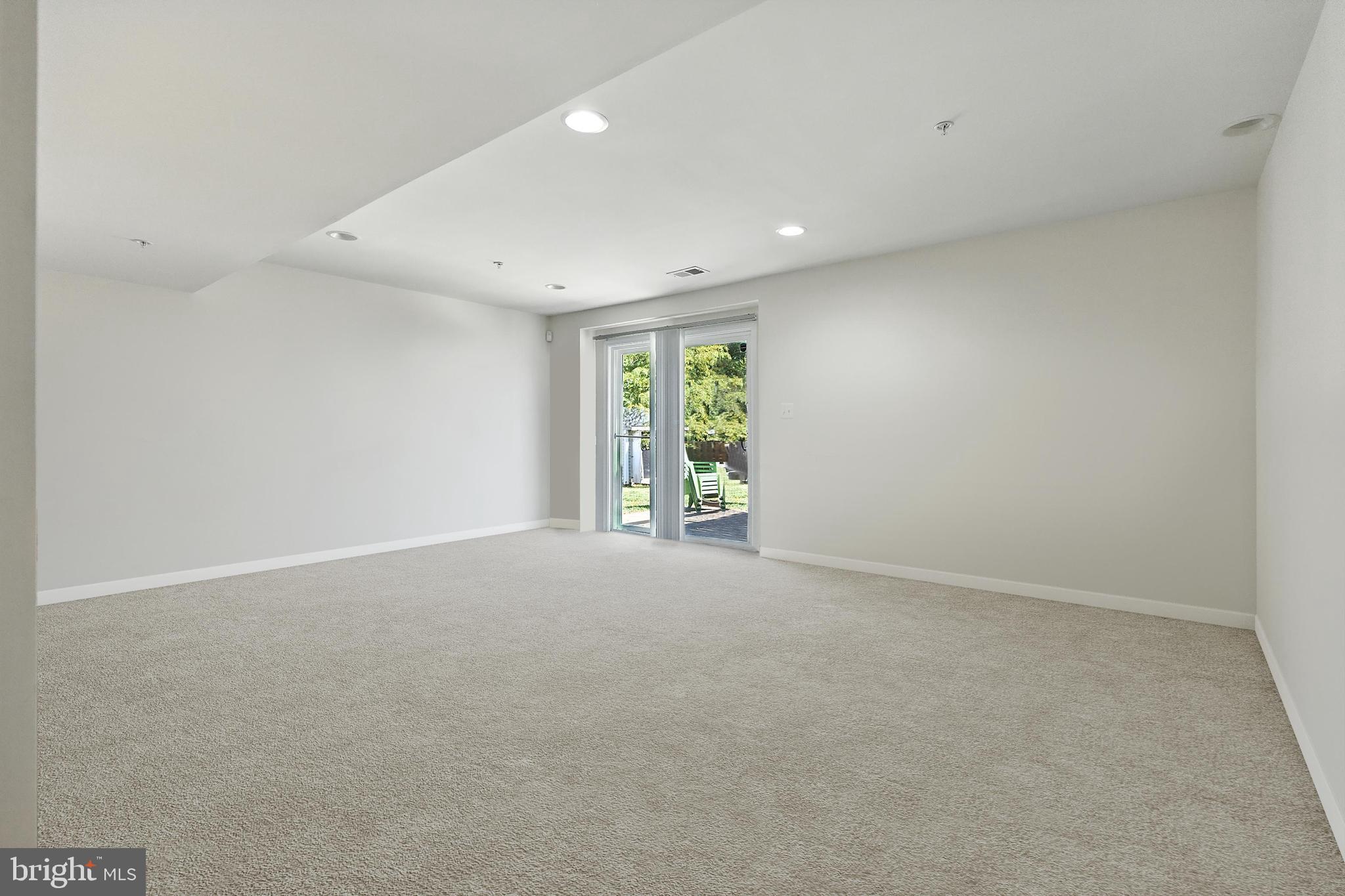 CEDAR CHASE - Residential Lease