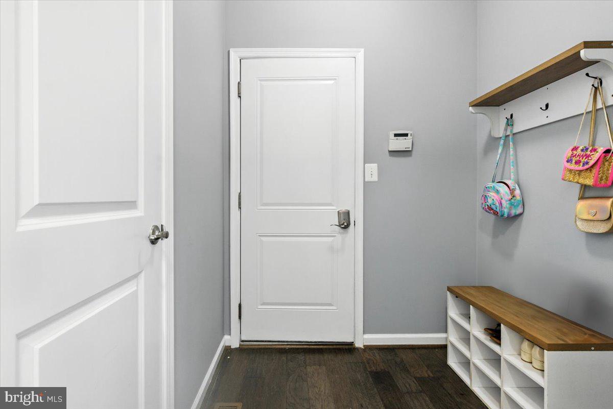 CEDAR CHASE - Residential Lease