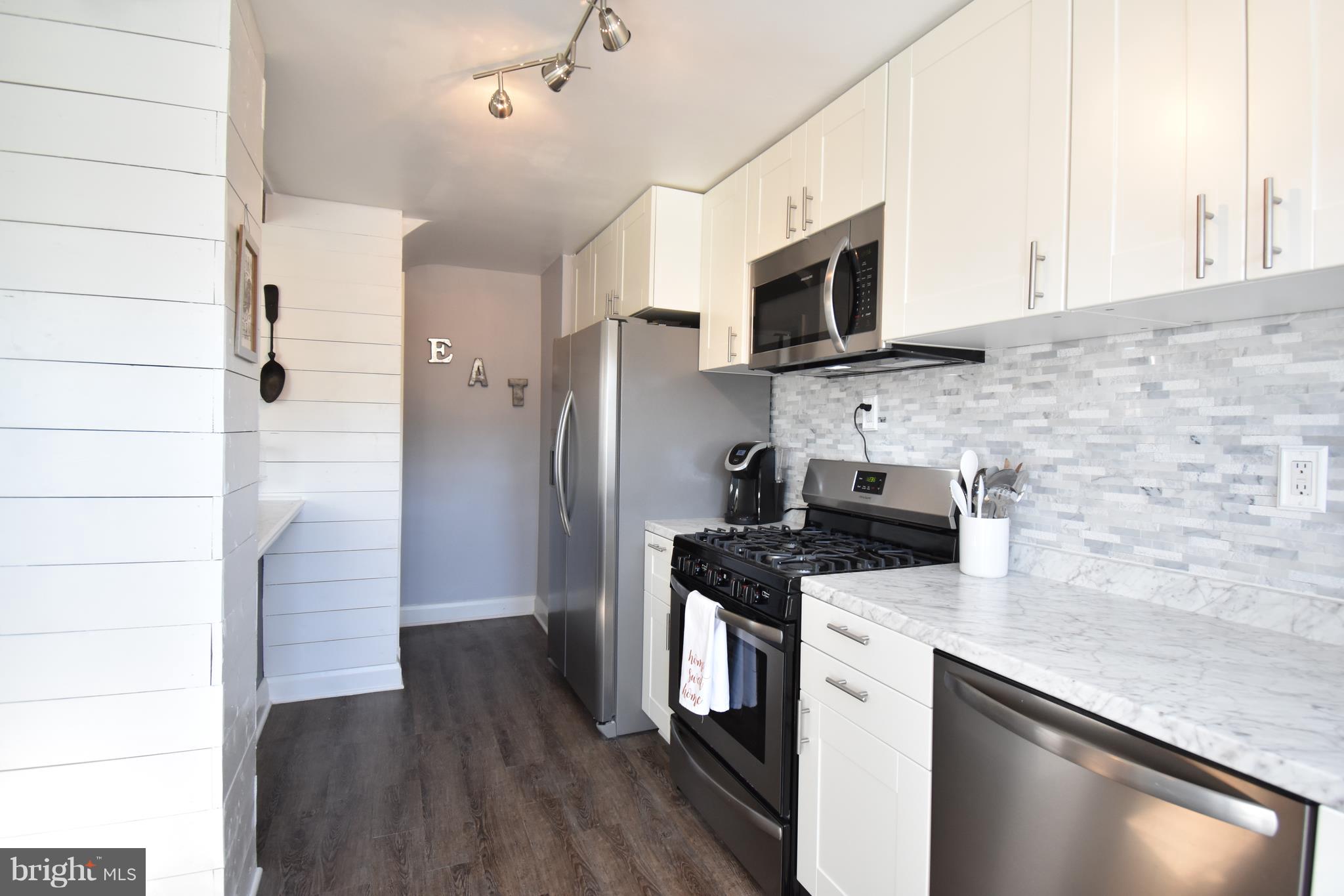 EASTFIELD - Residential